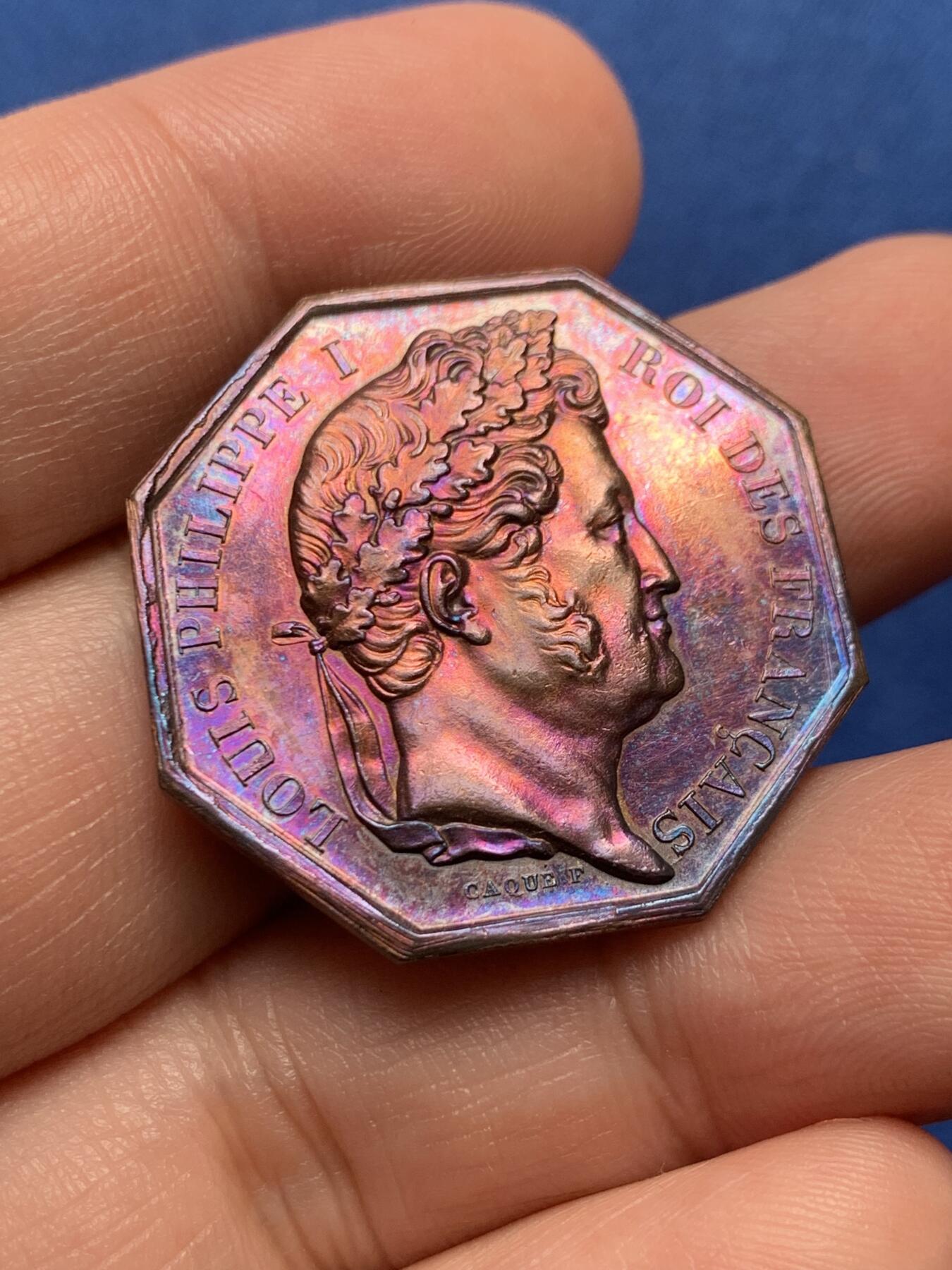 《竞宝斋》第436场 周日，周一2场连拍 （全场包邮） 法国菲利普一世头像军事训练医院竞赛八角银质代币，30.6MM，14.28克，早期油灯边铭，照镜子的蛇