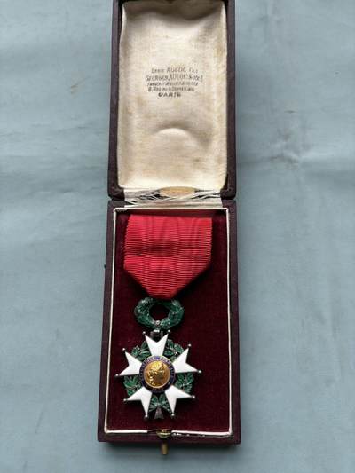 盛世勋华——号角文化勋章邮票专场拍卖第287期 - 法国骑士级荣誉军团勋章 带原盒 银制 带银标 定制珠宝版