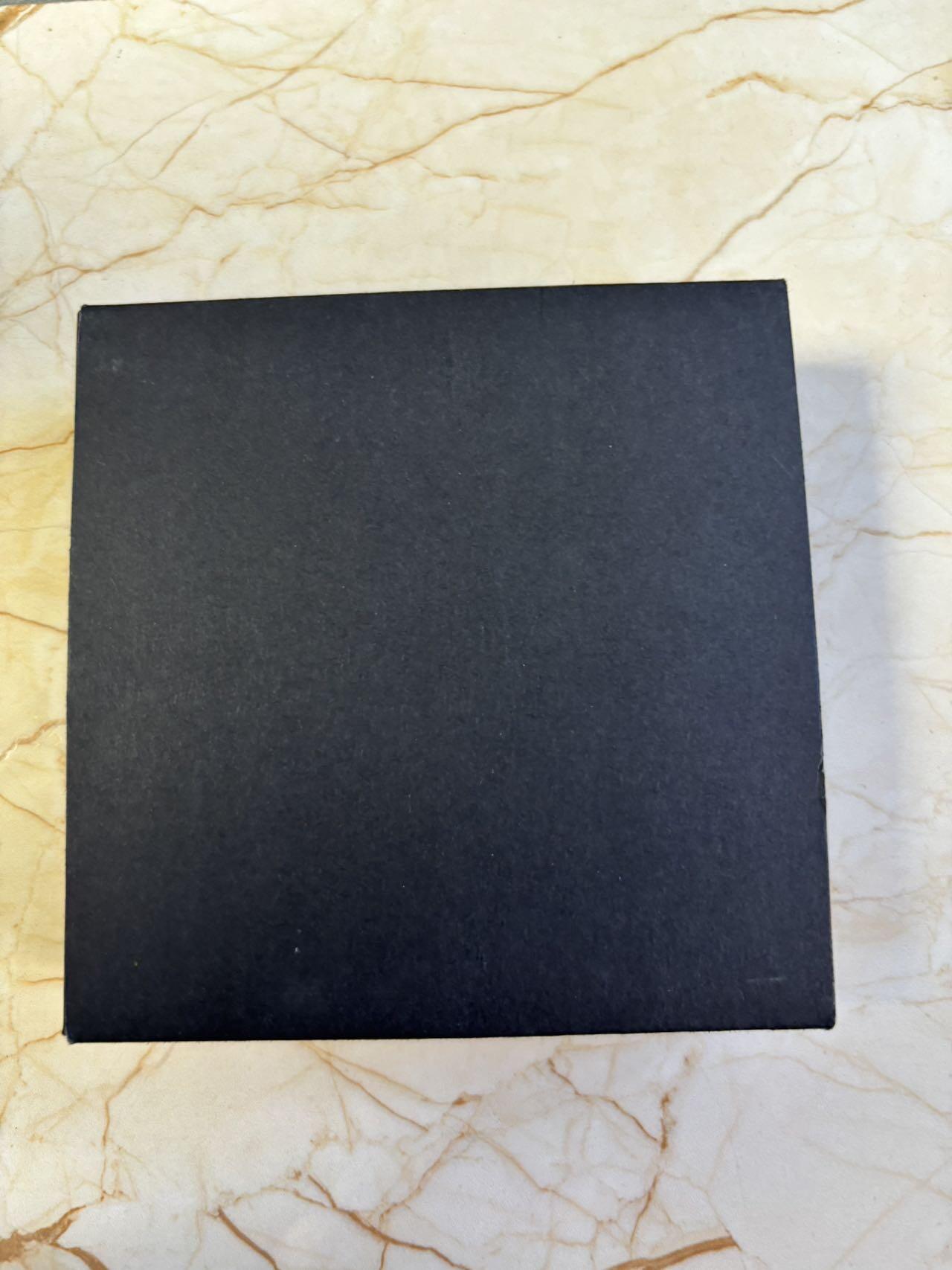 第181期拍卖 库克2024年牛仔帽异形1盎司纪念银币，999银，发行499枚