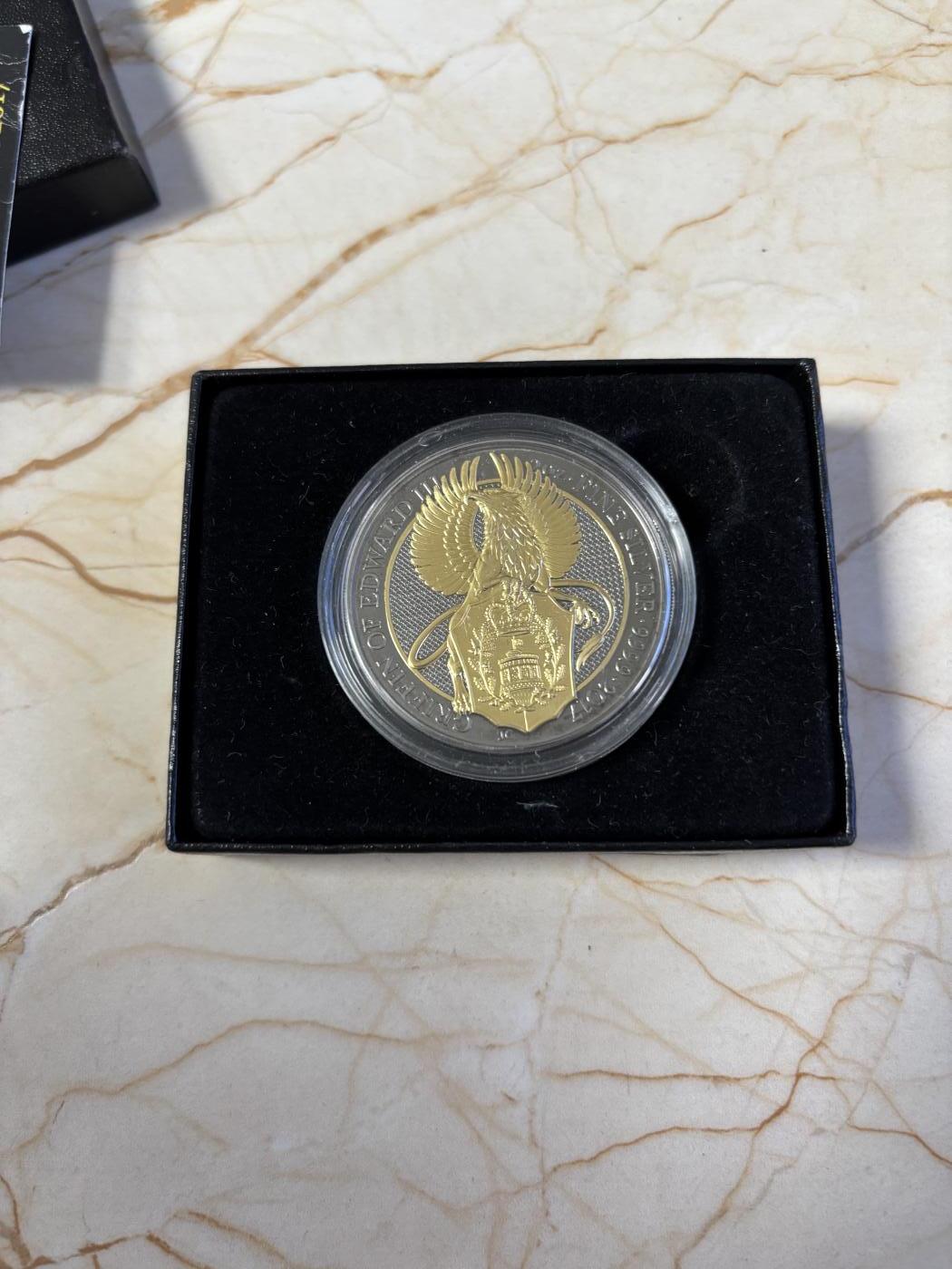 第181期拍卖 英国2017年女王神兽系列格里芬2盎司钌化镀金银币，999银钌化镀金，发行250枚