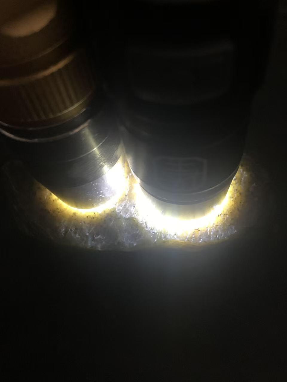 新疆戈壁风化纹和田玉青玉原石一颗