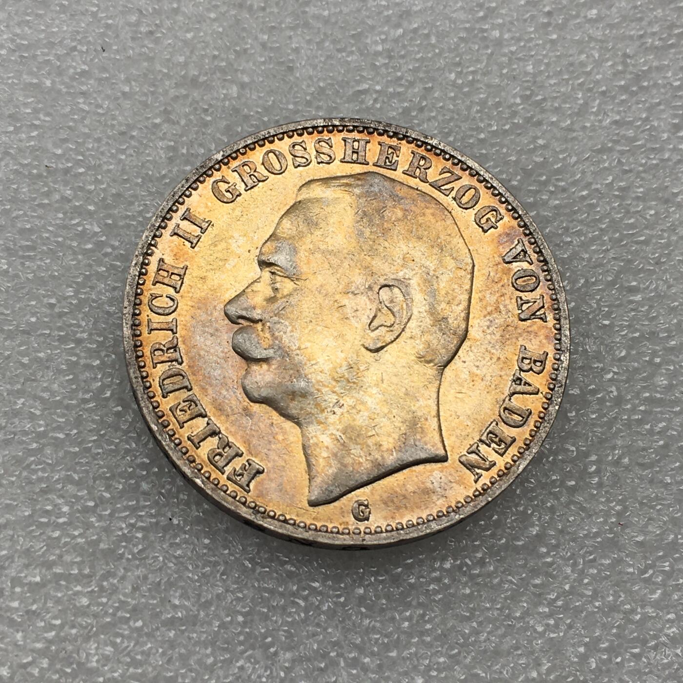 世界钱币专场拍卖 每周二开拍