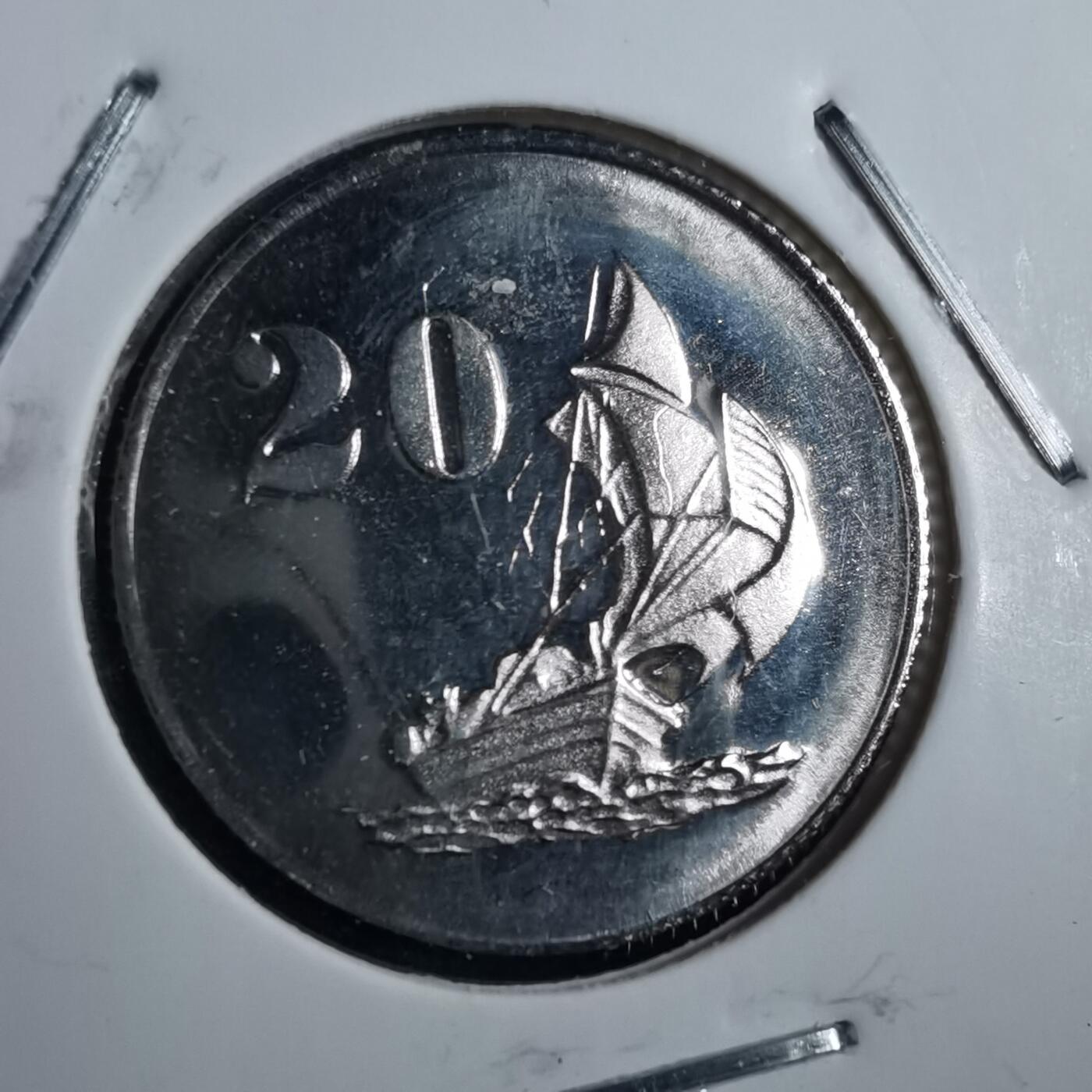 沼泽如烟--第898场 币形章非币