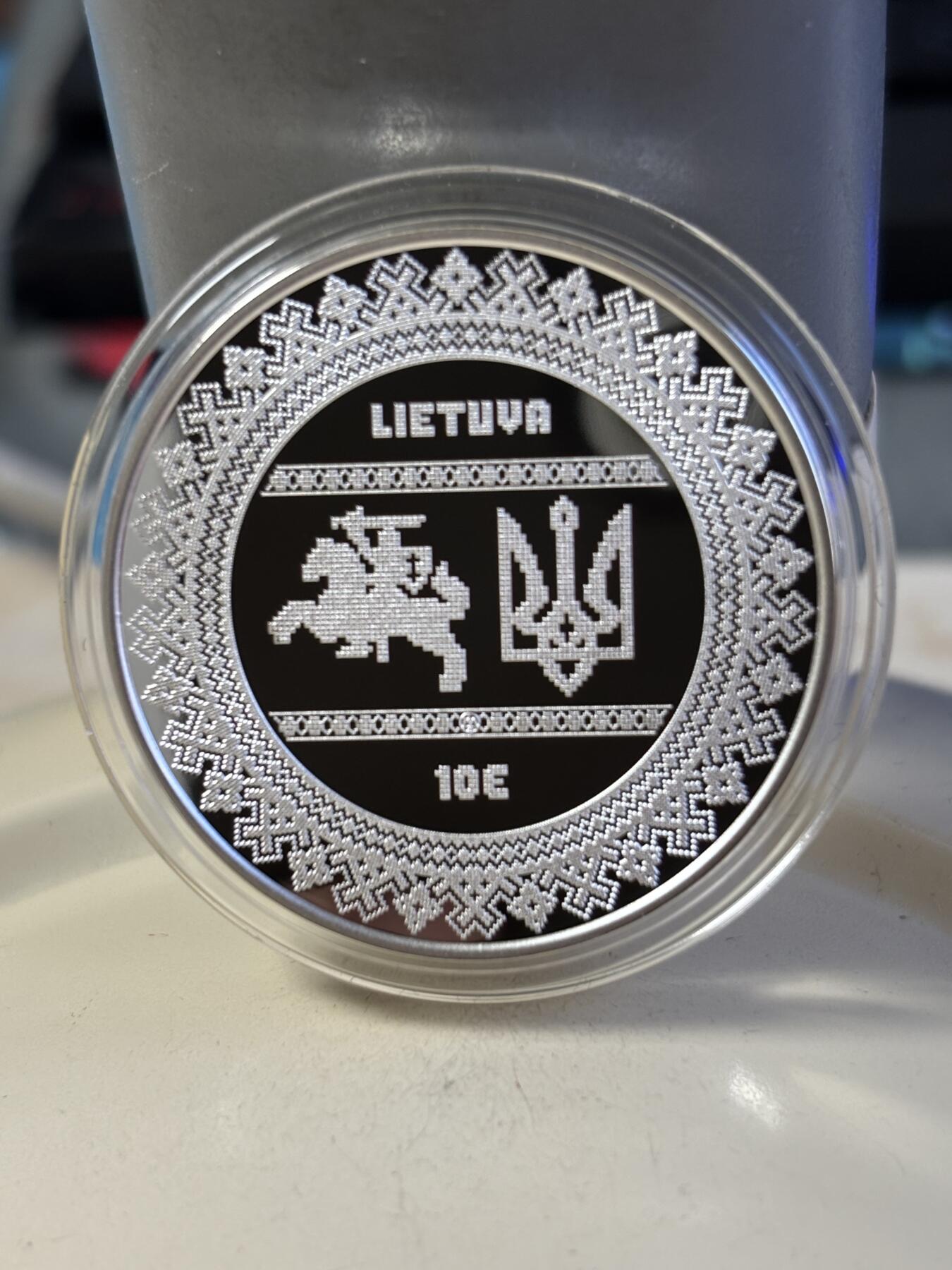 第181期拍卖 立陶宛2022年乌克兰为自由而战彩色10欧纪念银币，925银，23.3克，发行5000枚
