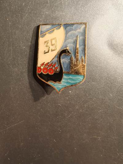 老王徽章第162期 -  法国陆军第39步兵团证章