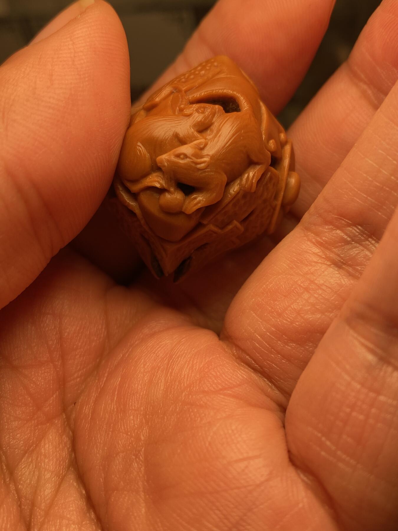 大佬都在看的苏工核雕捡漏价