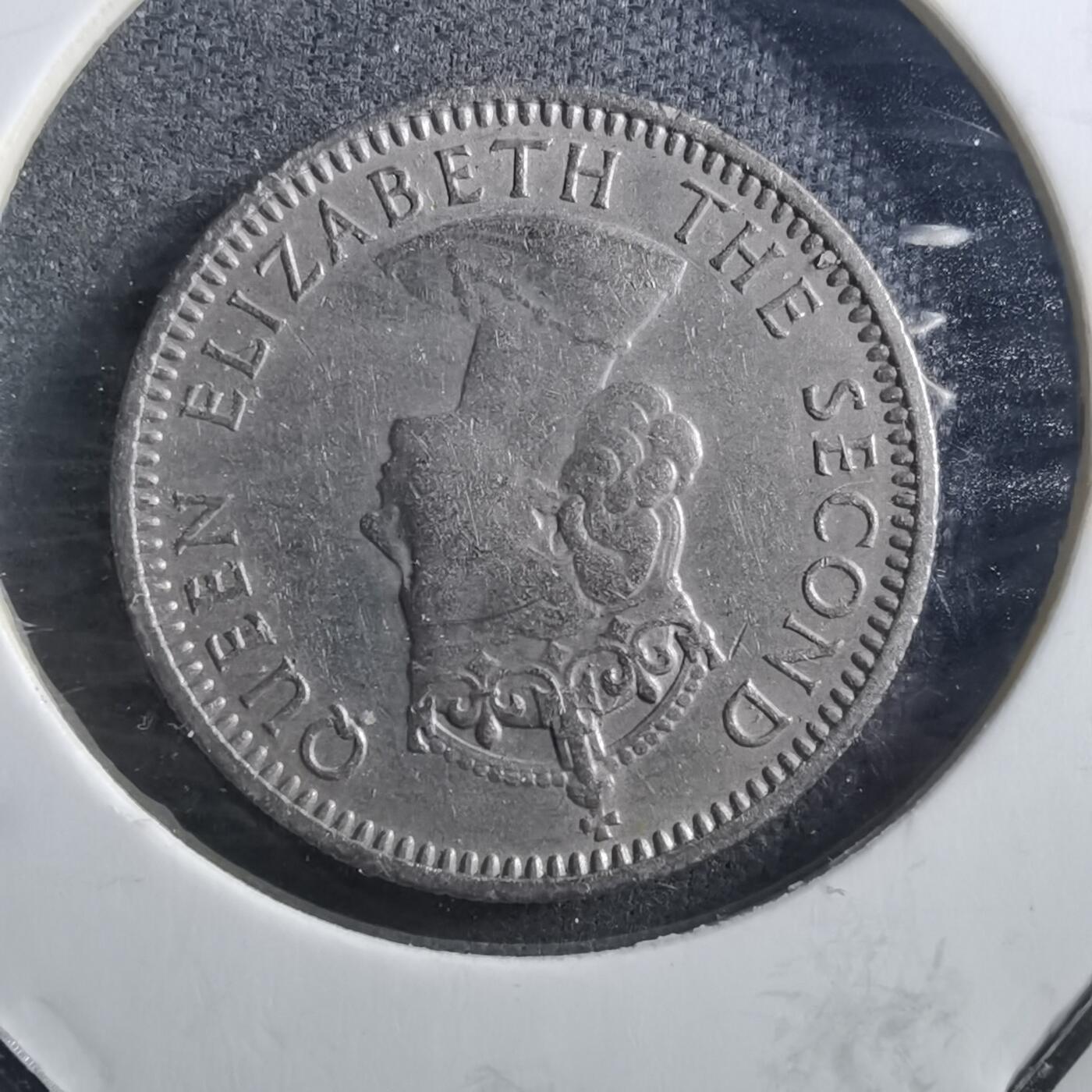 沼泽如烟--第898场 斐济1958年6便士