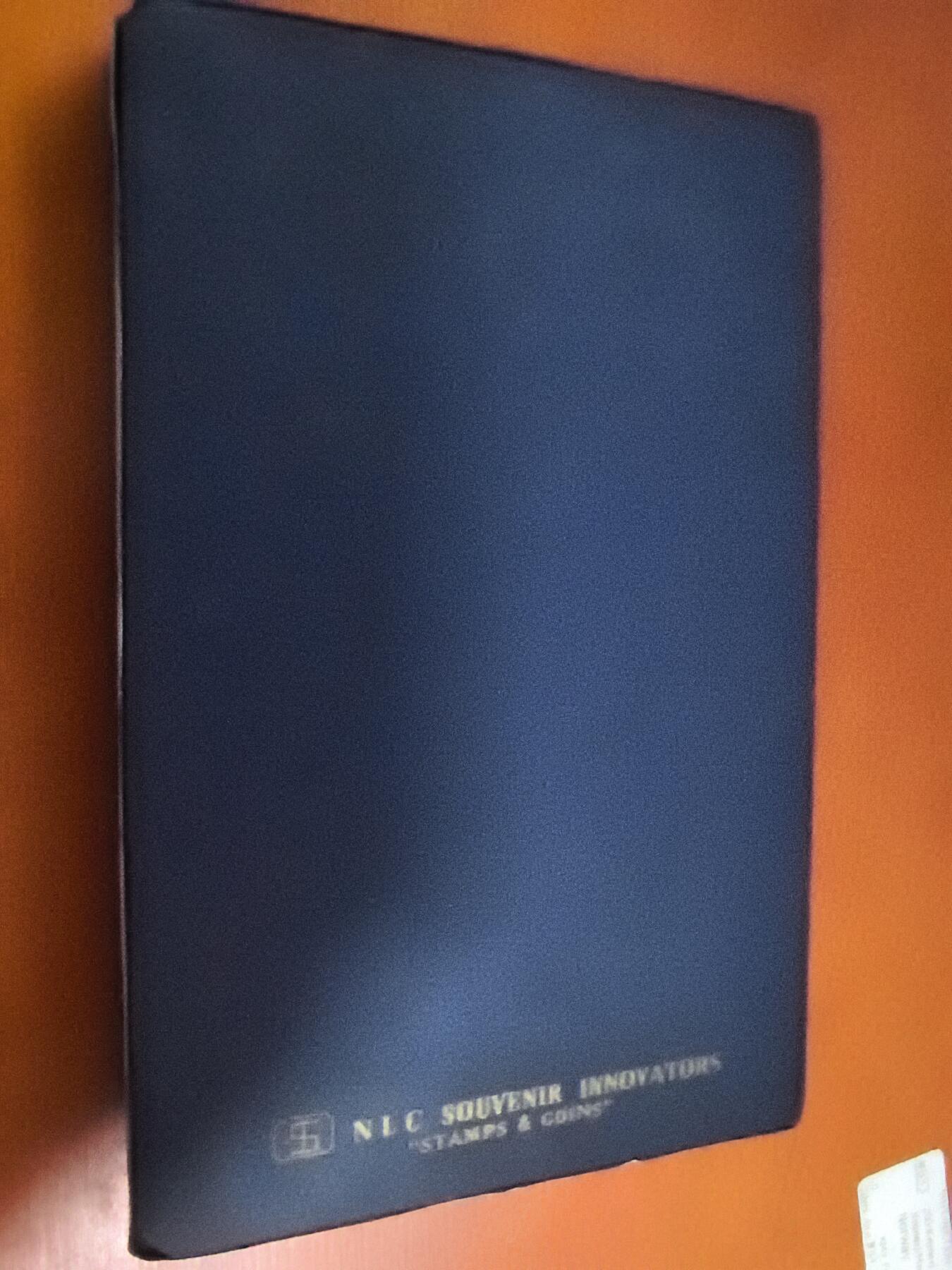 长老汇蛇年精选第七十二场拍卖 196x-197x菲律宾旅游纪念币册两本，共18枚流通币