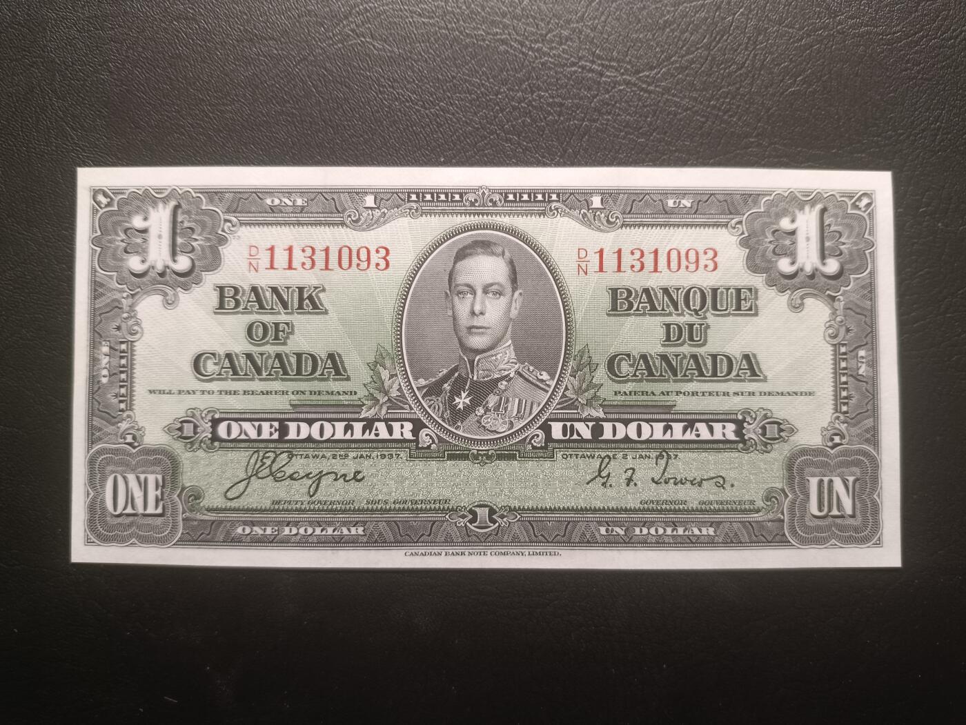 2025十一月第三期，总201期 加拿大1937版1元UNC-后期签名无47，乔治六世国王和农神