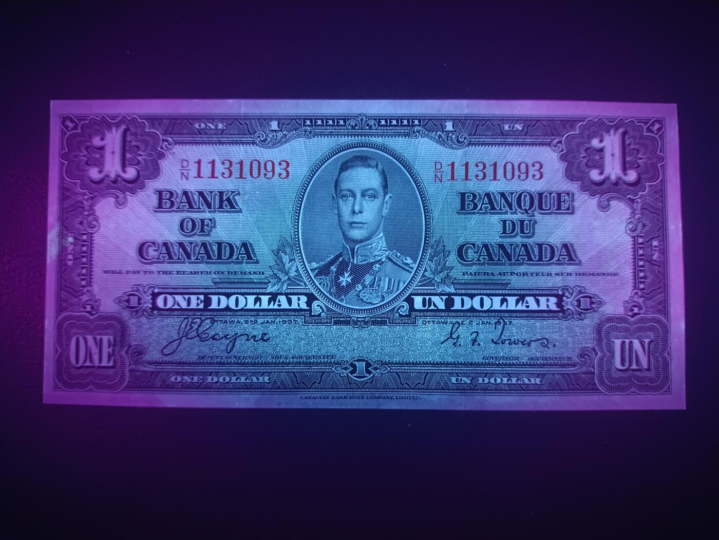 2025十一月第三期，总201期 加拿大1937版1元UNC-后期签名无47，乔治六世国王和农神