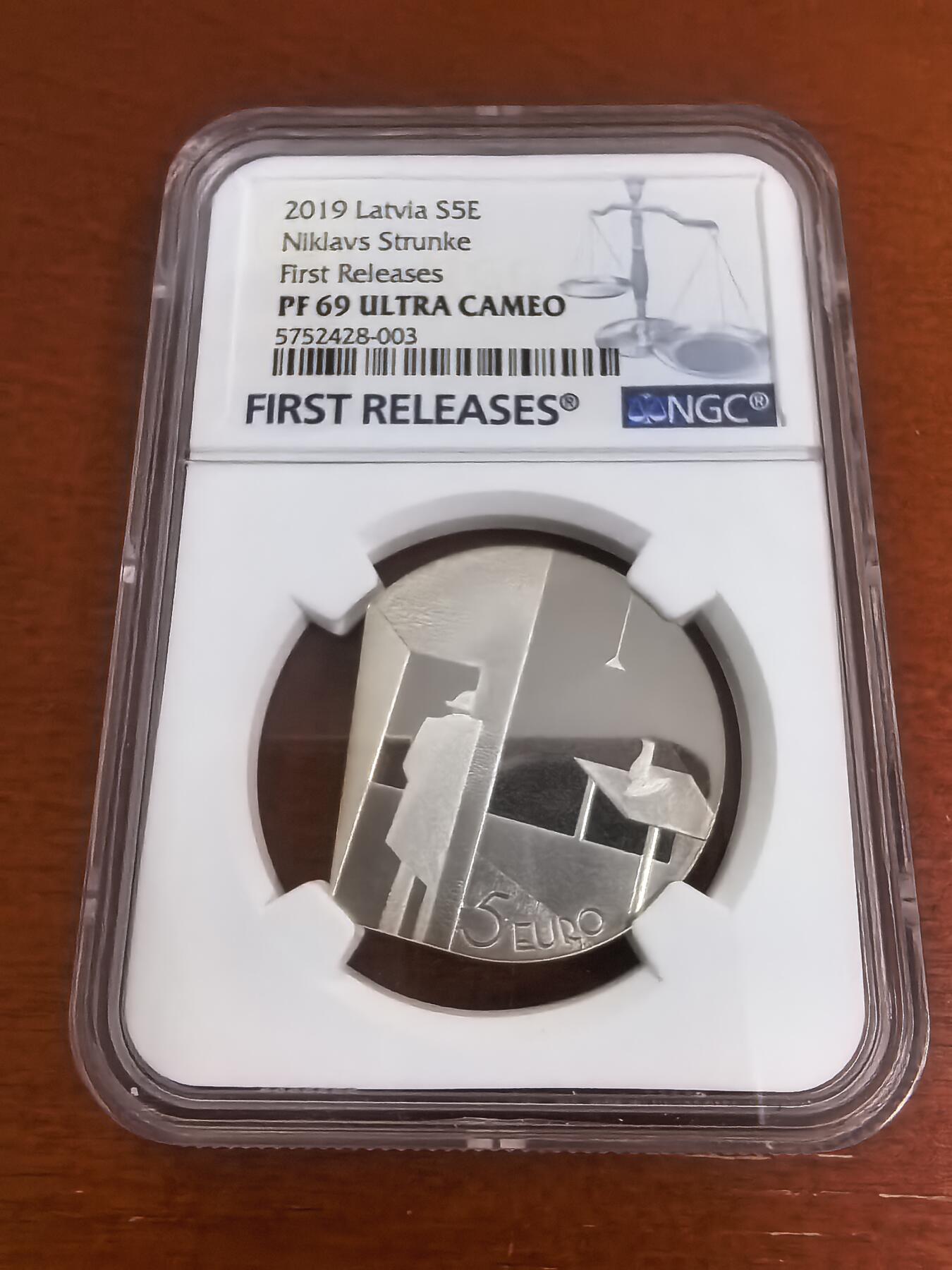 长老汇蛇年精选第七十二场拍卖 2019拉脱维亚斯特伦克5欧元精制银币，20克925银，NGC PF69UC，首日标，4000枚