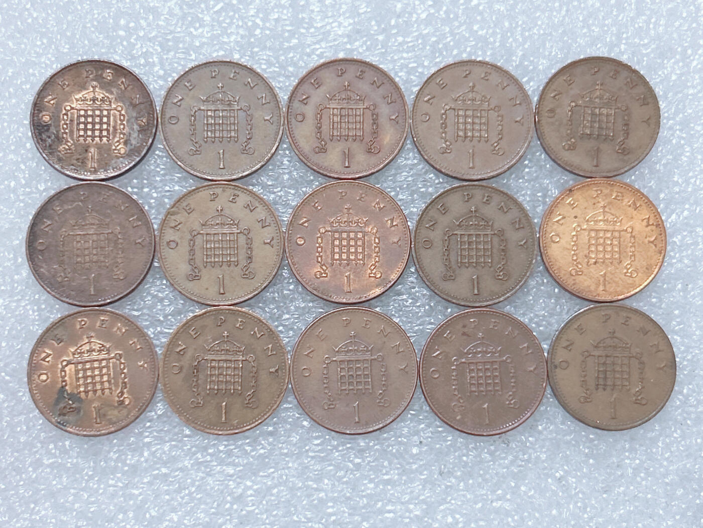 第一海外回流一元起拍收藏 散集专场  第264期 英国1便士硬币 15枚