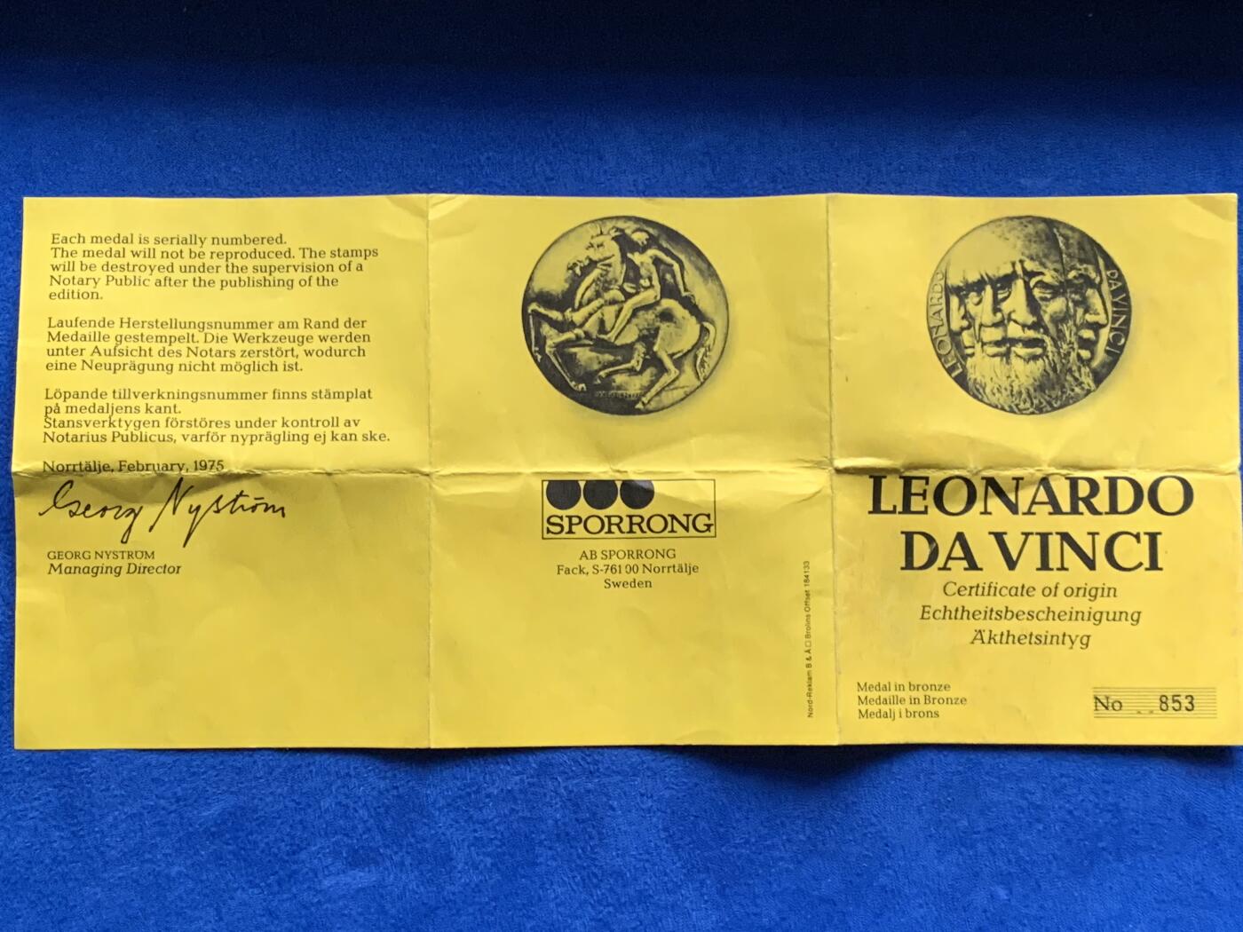 《竞宝斋》第436场 周日，周一2场连拍 （全场包邮） 1975年达芬奇三合体章，332.8克，59.2mm，K. Räsänen雕刻，铜质铸造1500枚，带说明书。