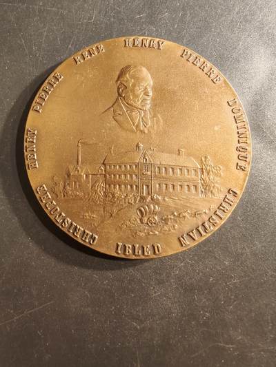 老王徽章第162期 - 法国IBLED巧克力公司成立150周年大铜章     直径68mm.   重量119.1g