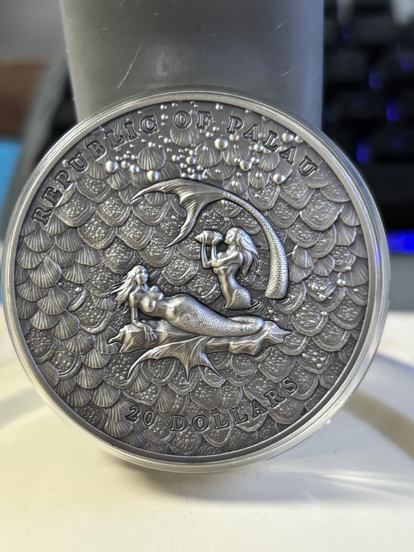 第181期拍卖 帕劳2024年水下幻想美人鱼3盎司仿古纪念银币，999银，发行777枚，