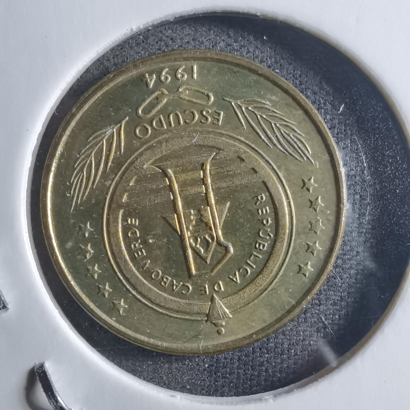 沼泽如烟--第898场 佛得角1994年1埃斯库多