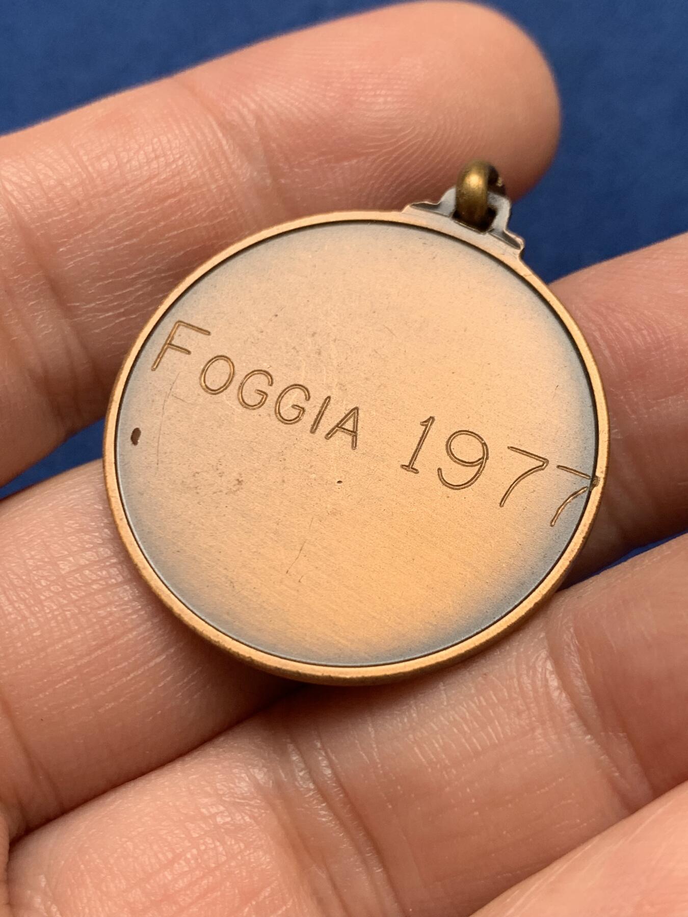 《竞宝斋》第436场 周日，周一2场连拍 （全场包邮） 马雷马牧羊犬牧羊人协会纪念章 11.7克 29.9mm