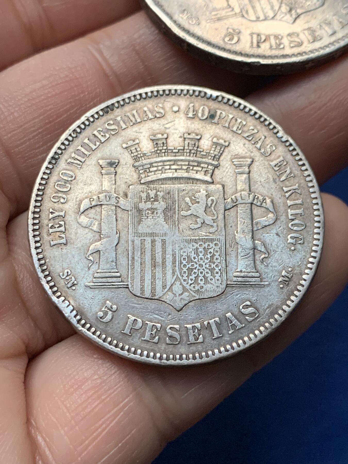 《竞宝斋》第436场 周日，周一2场连拍 （全场包邮） 两枚一组 西班牙1883年阿方索十二世 + 1870年拿花 5比塞塔大银币