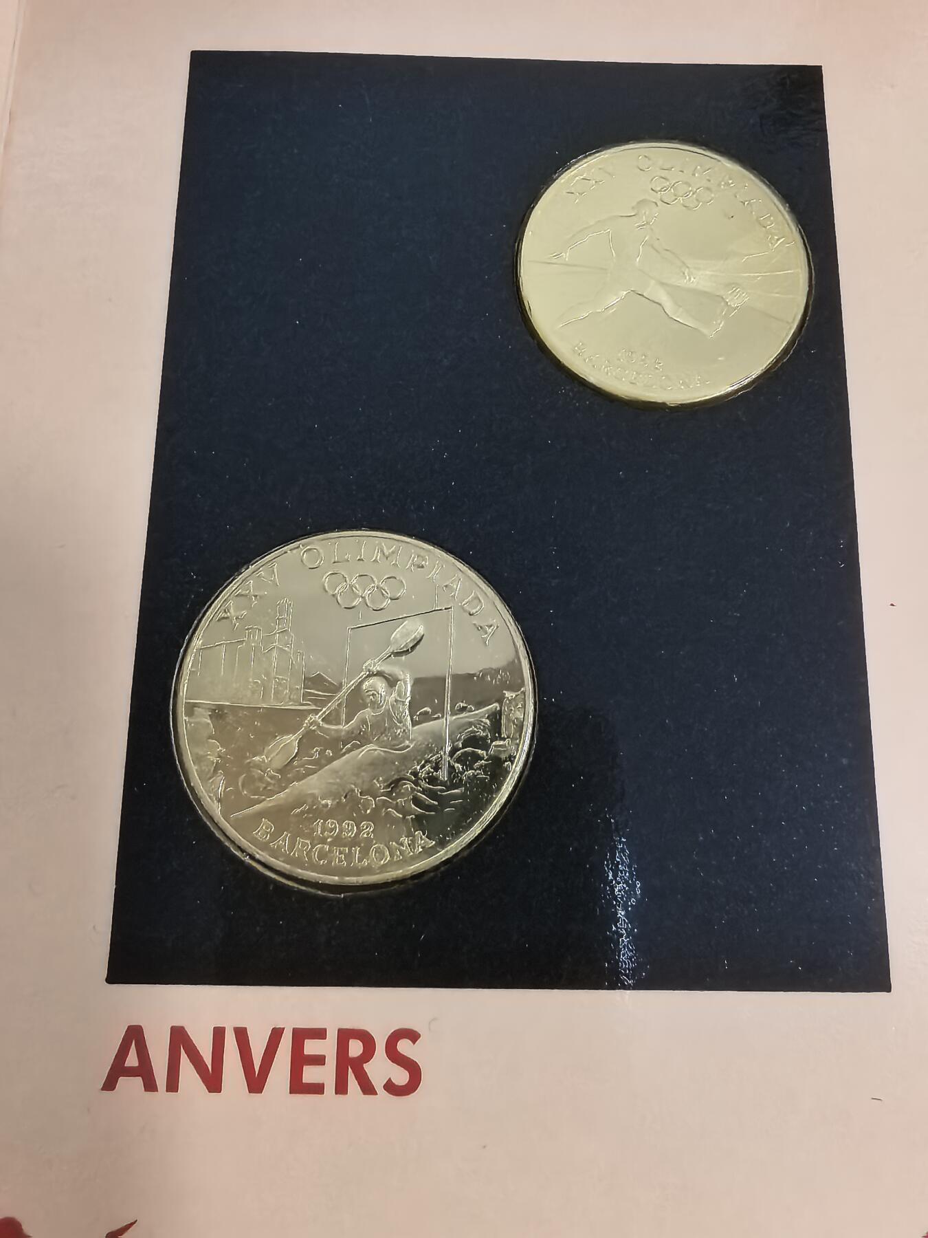长老汇蛇年精选第七十二场拍卖 1988安道尔92巴塞罗那奥运会足球和皮划艇10+20第纳尔精制银币两枚，卡装，28克925银