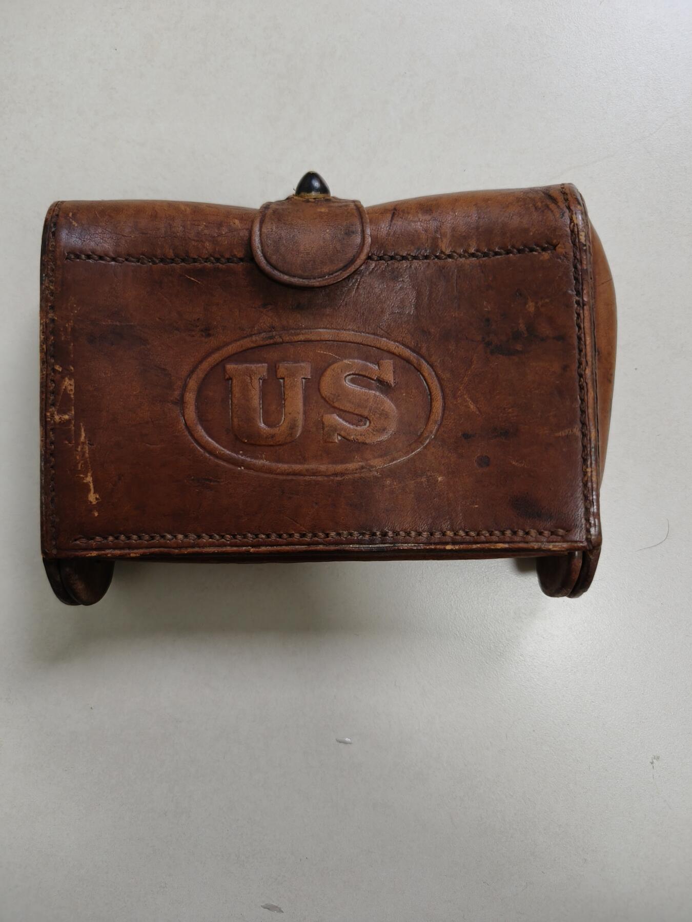 老王徽章第162期 美国弹包   一战前.45×70口径