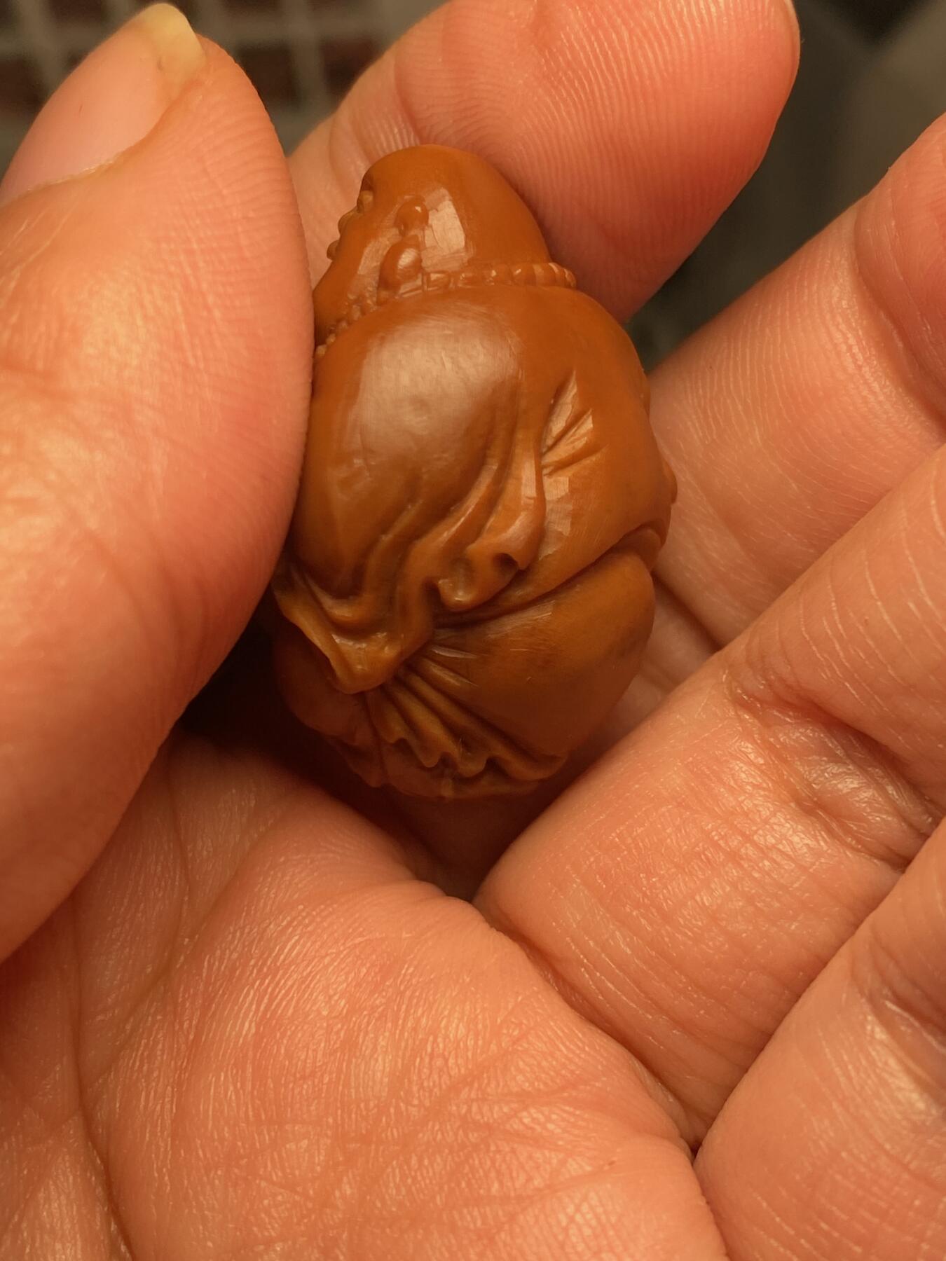 大佬都在看的苏工核雕捡漏价