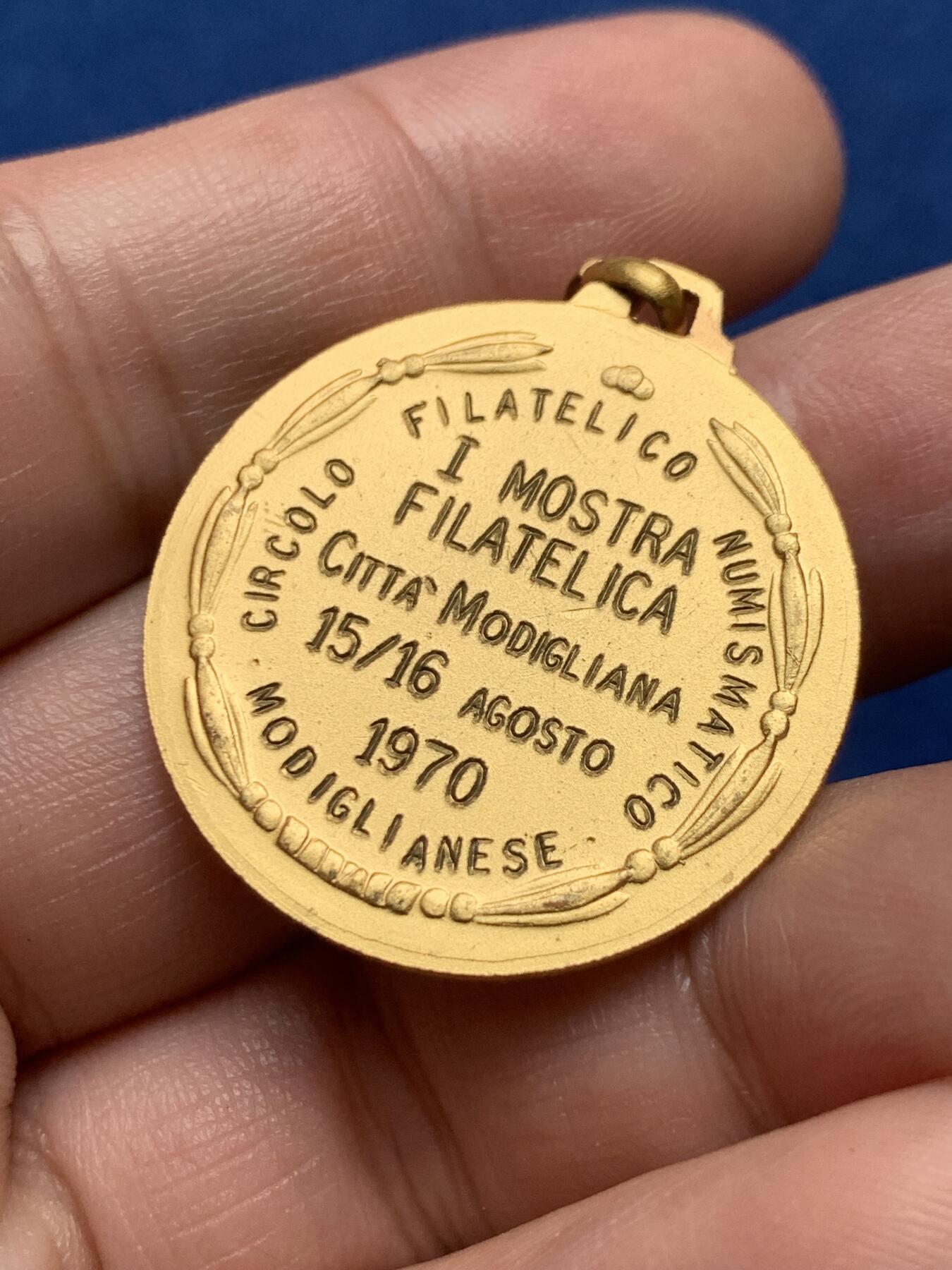 《竞宝斋》第436场 周日，周一2场连拍 （全场包邮） 米兰集邮展览会镀金纪念章 10.9克 30.2mm