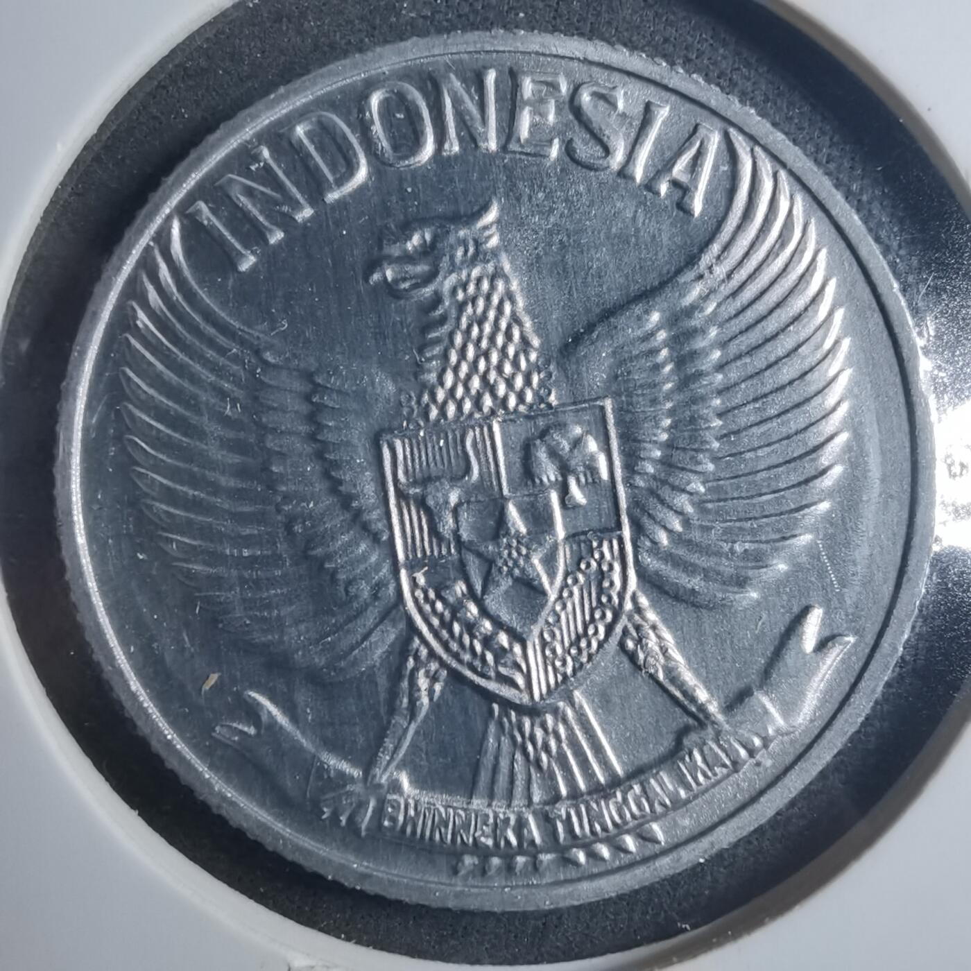 沼泽如烟--第896场 印度尼西亚1961年50分