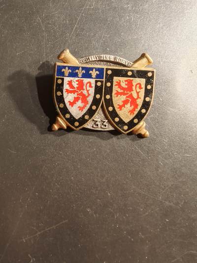 老王徽章第162期 -  法国陆军第33炮兵团证章