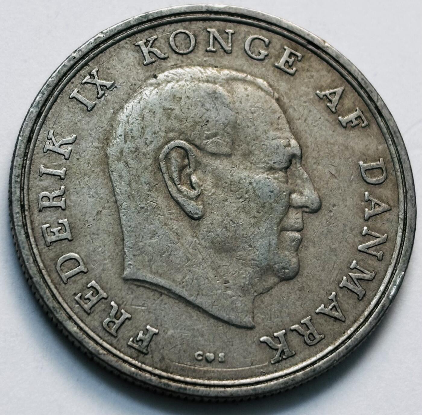 文馨钱币收藏第 280 场， 长期接收代拍品 好品 1961 年丹麦佛雷德里克九世国王 5 克朗，第一版