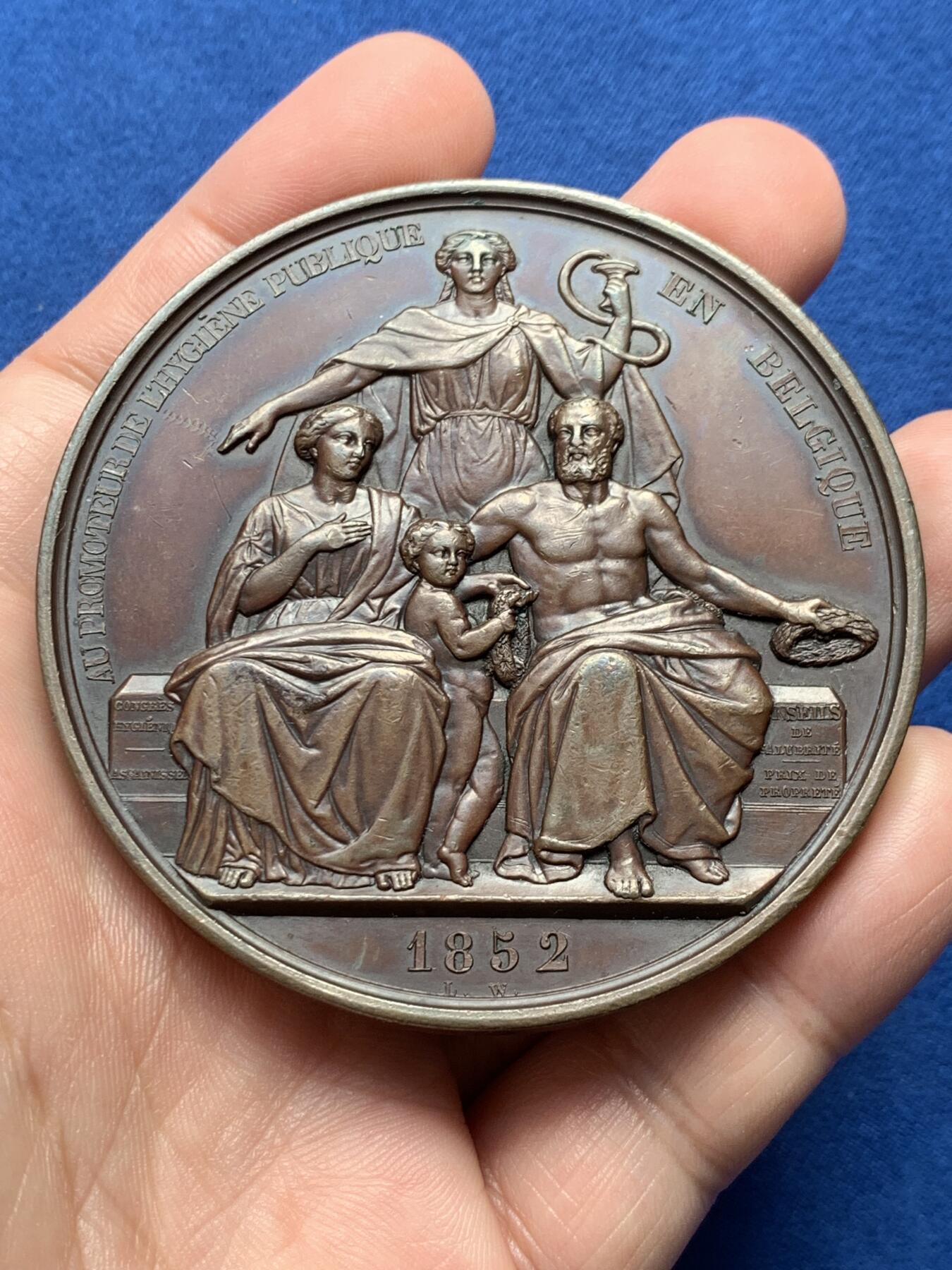 《竞宝斋》第436场 周日，周一2场连拍 （全场包邮） 1852年比利时内政部长查尔斯·罗吉尔纪念铜章 130.2克 67.5mm 超大规格 双面高浮雕