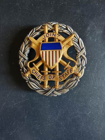 老王徽章第162期 - 美国参谋长联席会议证章 梅耶厂厂标 925银镀金珐琅材质 尺寸50×55mm. 重量36.4g