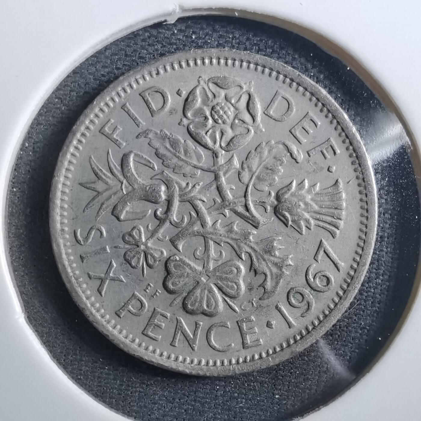 沼泽如烟--第897场 英国1967年6便士