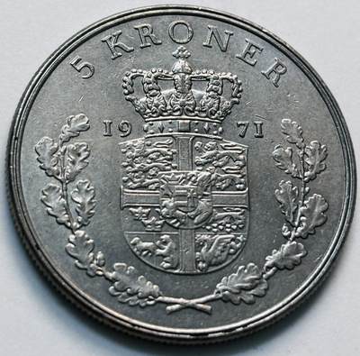 文馨钱币收藏第 280 场， 长期接收代拍品 - 好品 1971 年丹麦佛雷德里克九世国王 5 克朗，第一版关门年