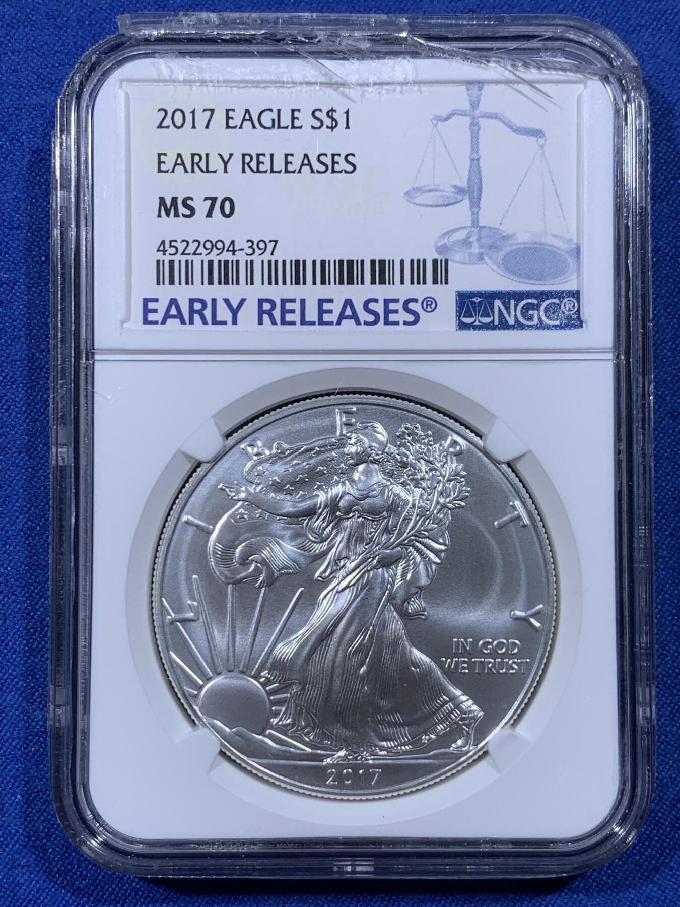 《竞宝斋》第436场 周日，周一2场连拍 （全场包邮） NGC MS70 美国2017年鹰洋自由行走女神1美元纪念银币 状态一流 冠军分 盒子上沿有损