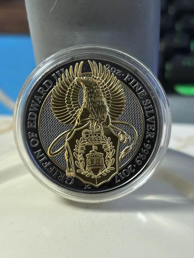第181期拍卖 - 英国2017年女王神兽系列格里芬2盎司钌化镀金银币，999银钌化镀金，发行250枚