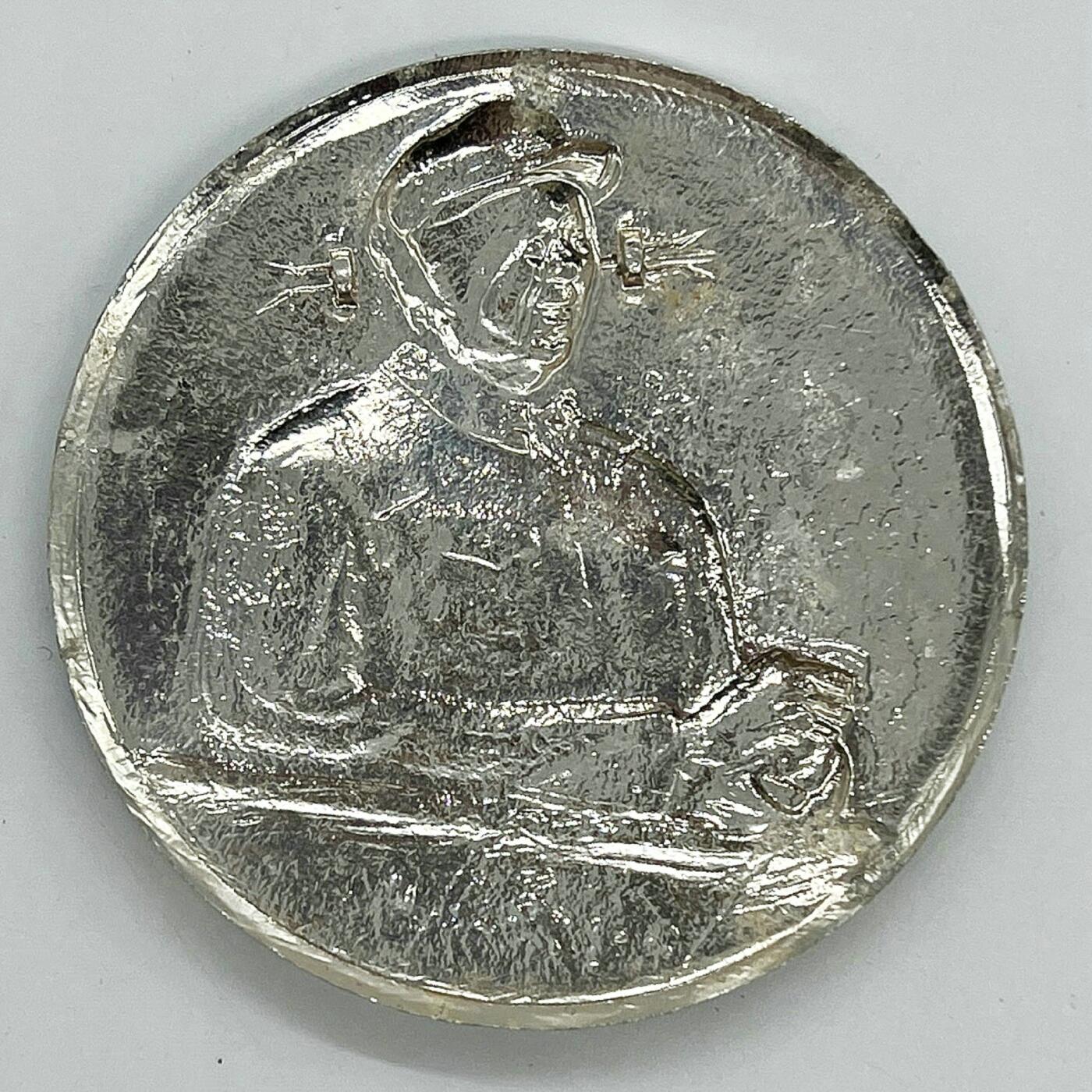 2025年伟人像章秋季专场拍卖会