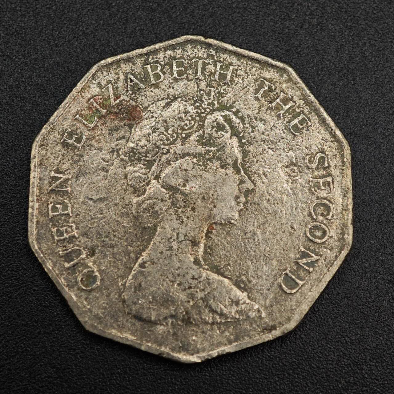 【淘币小摊】实时拍第七百九十三拍   散币场   满百包邮可预留二周 每周一统一发货   香港1976年伍圆