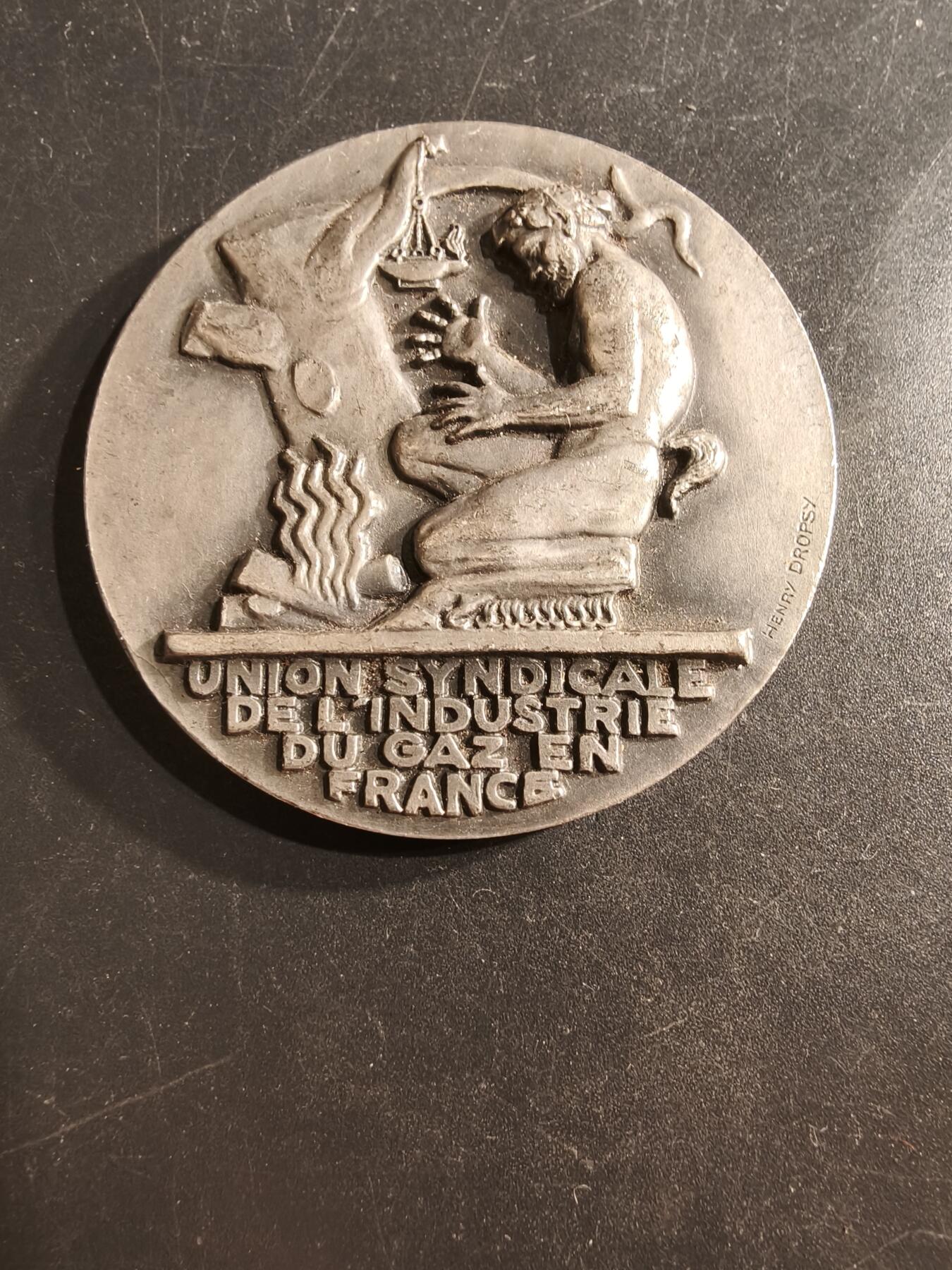 老王徽章第162期  法国电气公司镀银大铜章 大师Dropsy作品 直径54mm. 重量80g