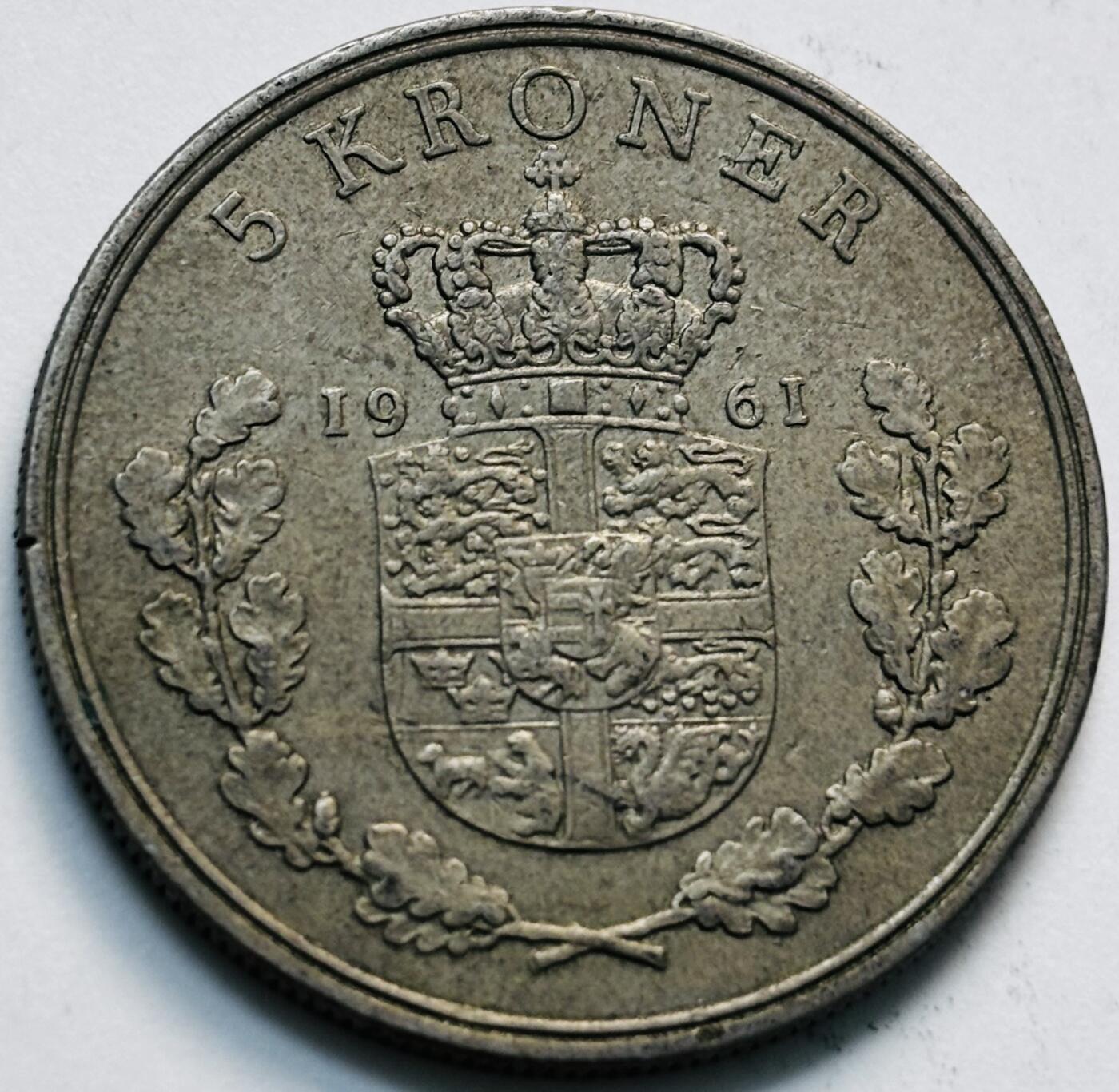 文馨钱币收藏第 280 场， 长期接收代拍品 好品 1961 年丹麦佛雷德里克九世国王 5 克朗，第一版