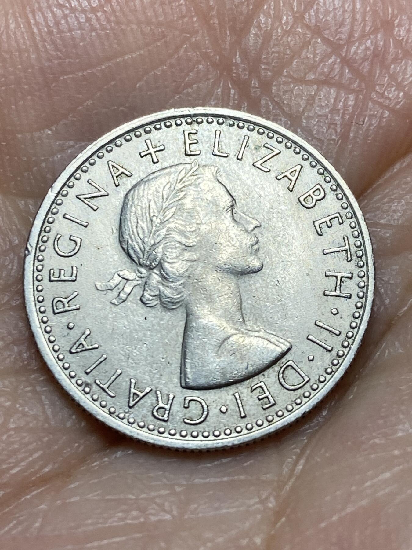 2025年第一百二十六场(总第一百五十二场）外国好品散币(免佣金) 英国🇬🇧1967年6便士(伊丽莎白二世青年桂冠第二版，普制币关门年)