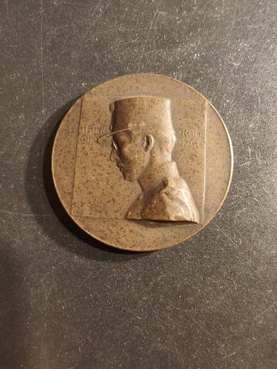 老王徽章第162期 -  比利时阿尔贝一世国王大铜章     直径36mm.    重量22.9g