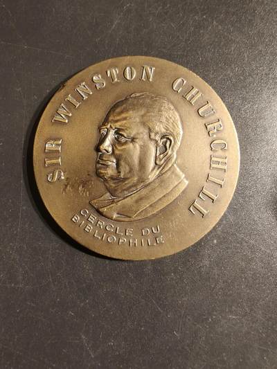 老王徽章第162期 - 英国温斯顿丘吉尔大铜章     直径56mm.    重量57.4g