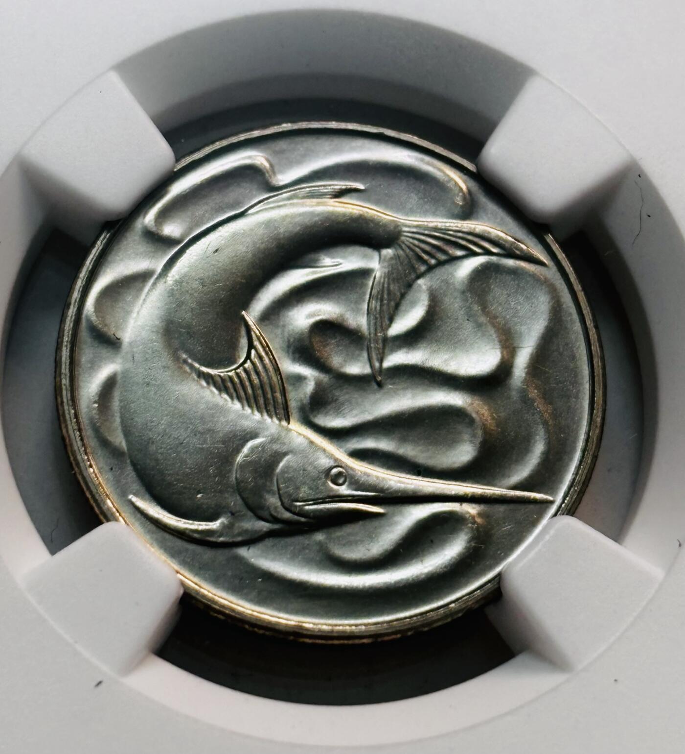 文馨钱币收藏第 280 场， 长期接收代拍品 少见新加坡首版 1982 年 20 分 NGC 评级 MS66 分