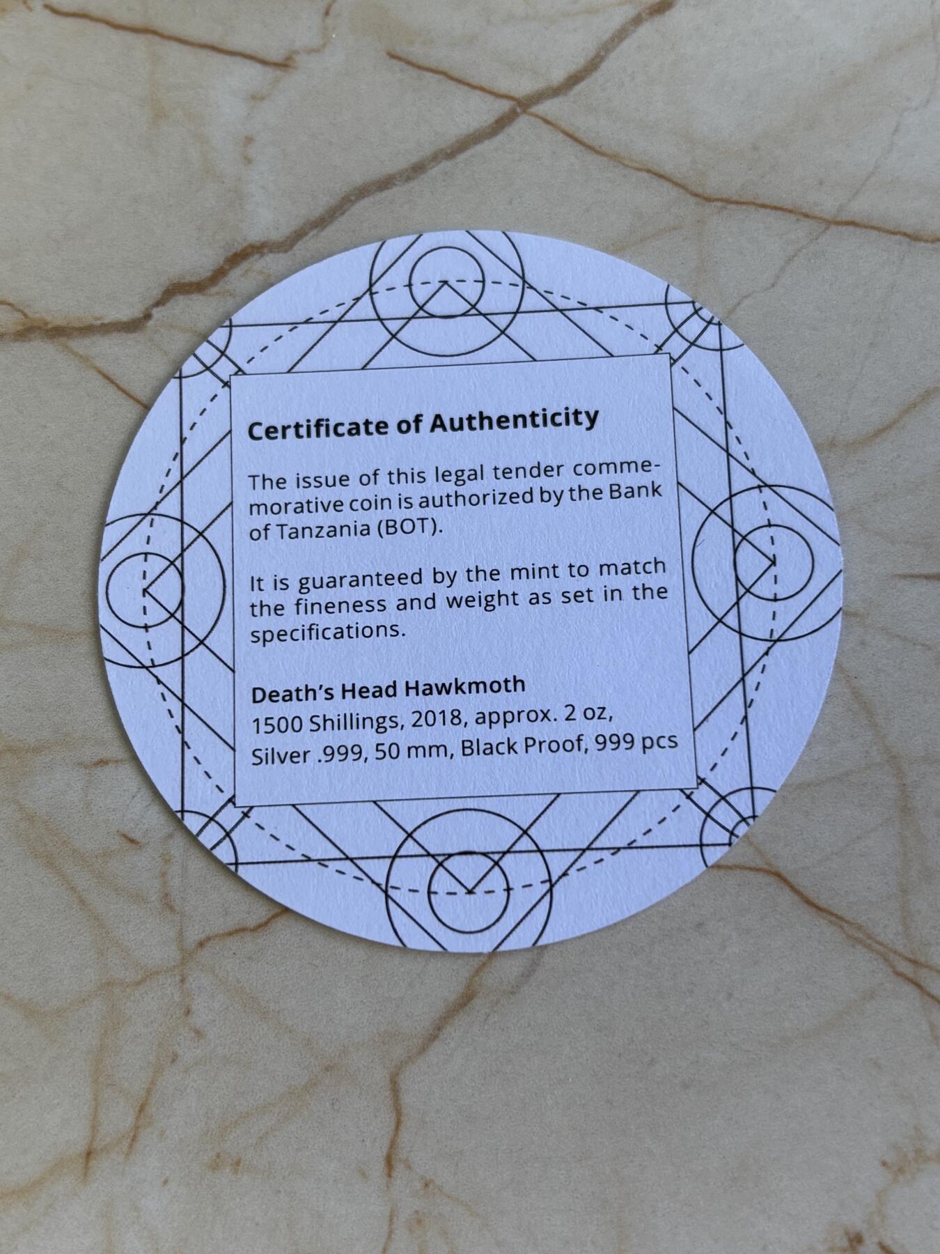 第181期拍卖 坦桑尼亚2018年珍稀濒危昆虫鬼脸天蛾2盎司银币，999银，发行量999枚，塑料盒有破