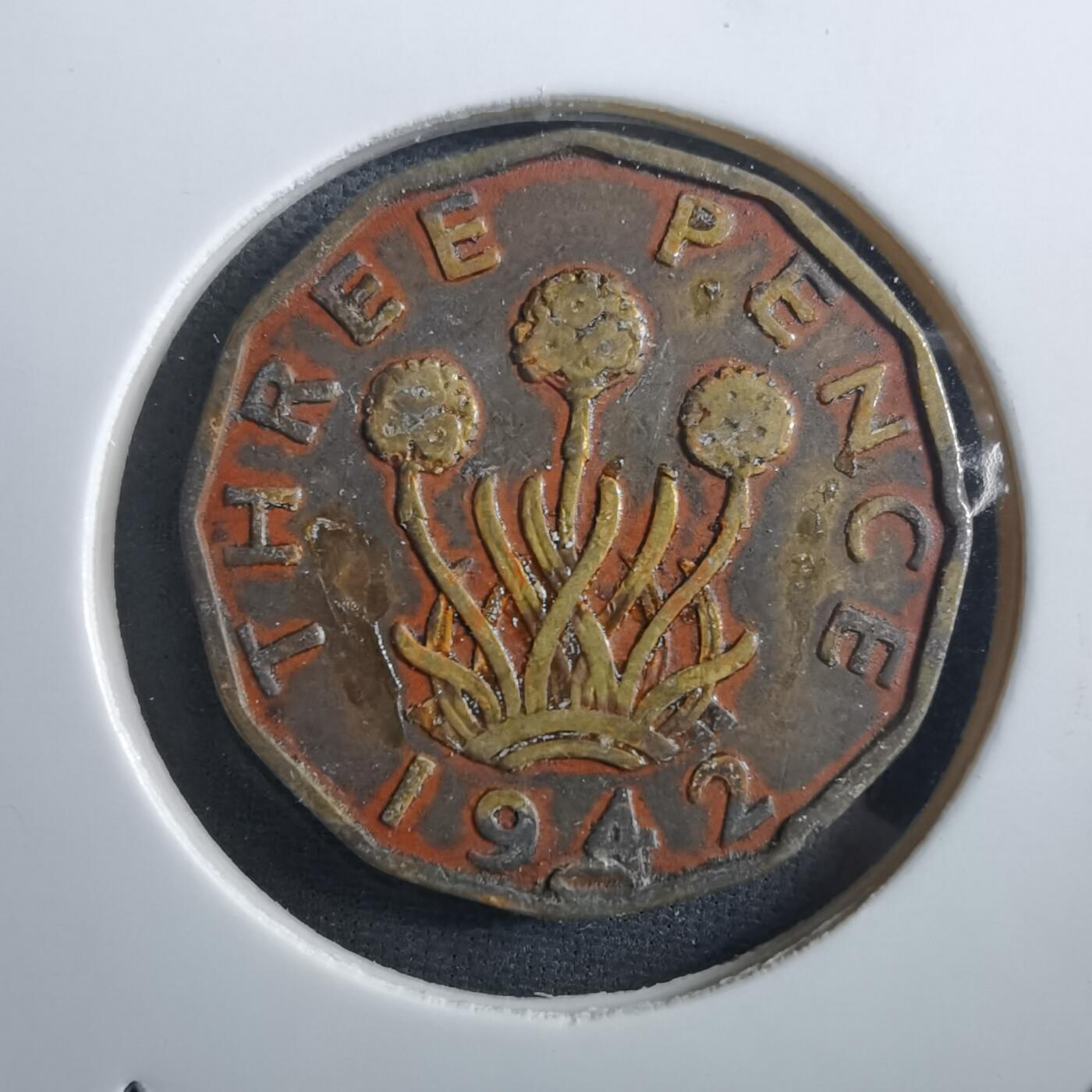 沼泽如烟--第897场 英国1942年3便士