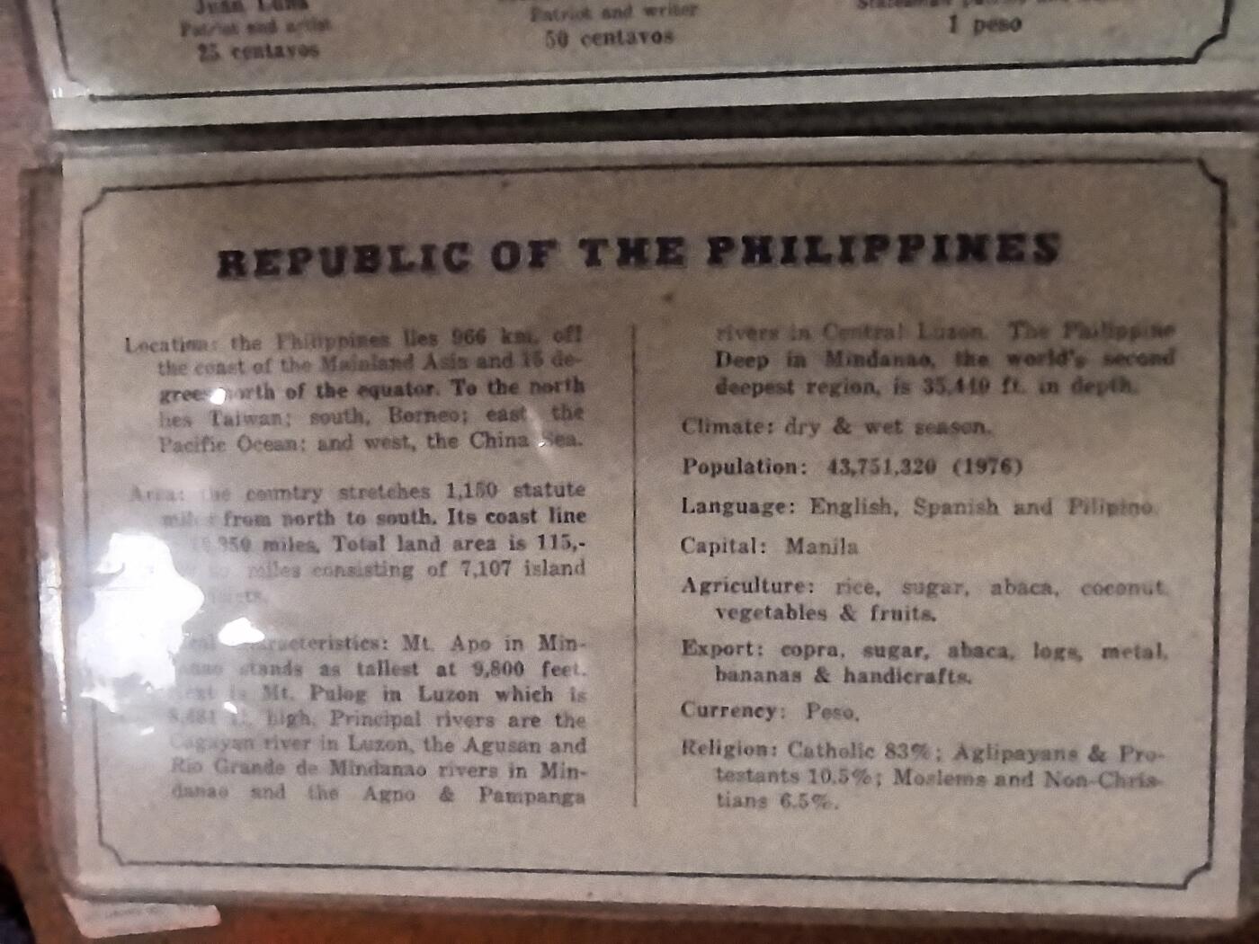 长老汇蛇年精选第七十二场拍卖 196x-197x菲律宾旅游纪念币册两本，共18枚流通币