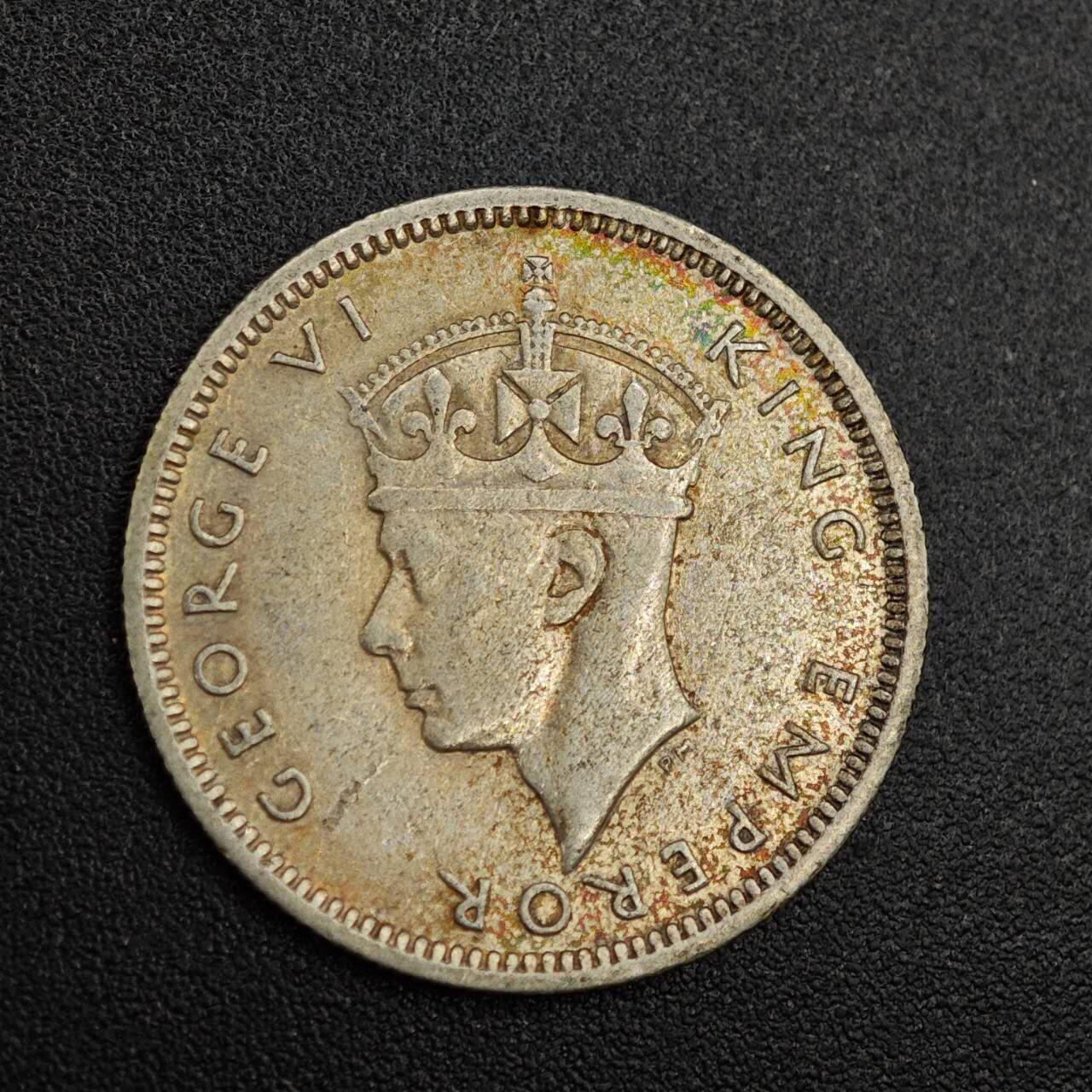 【淘币小摊】实时拍第七百九十三拍   散币场   满百包邮可预留二周 每周一统一发货   斐济1940年乔治六世6便士银币