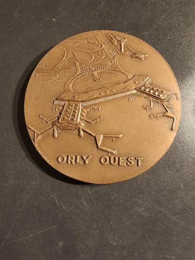 老王徽章第162期 -  法国巴黎奥利机场西航站楼大铜章     直径68mm.   重量161.6g