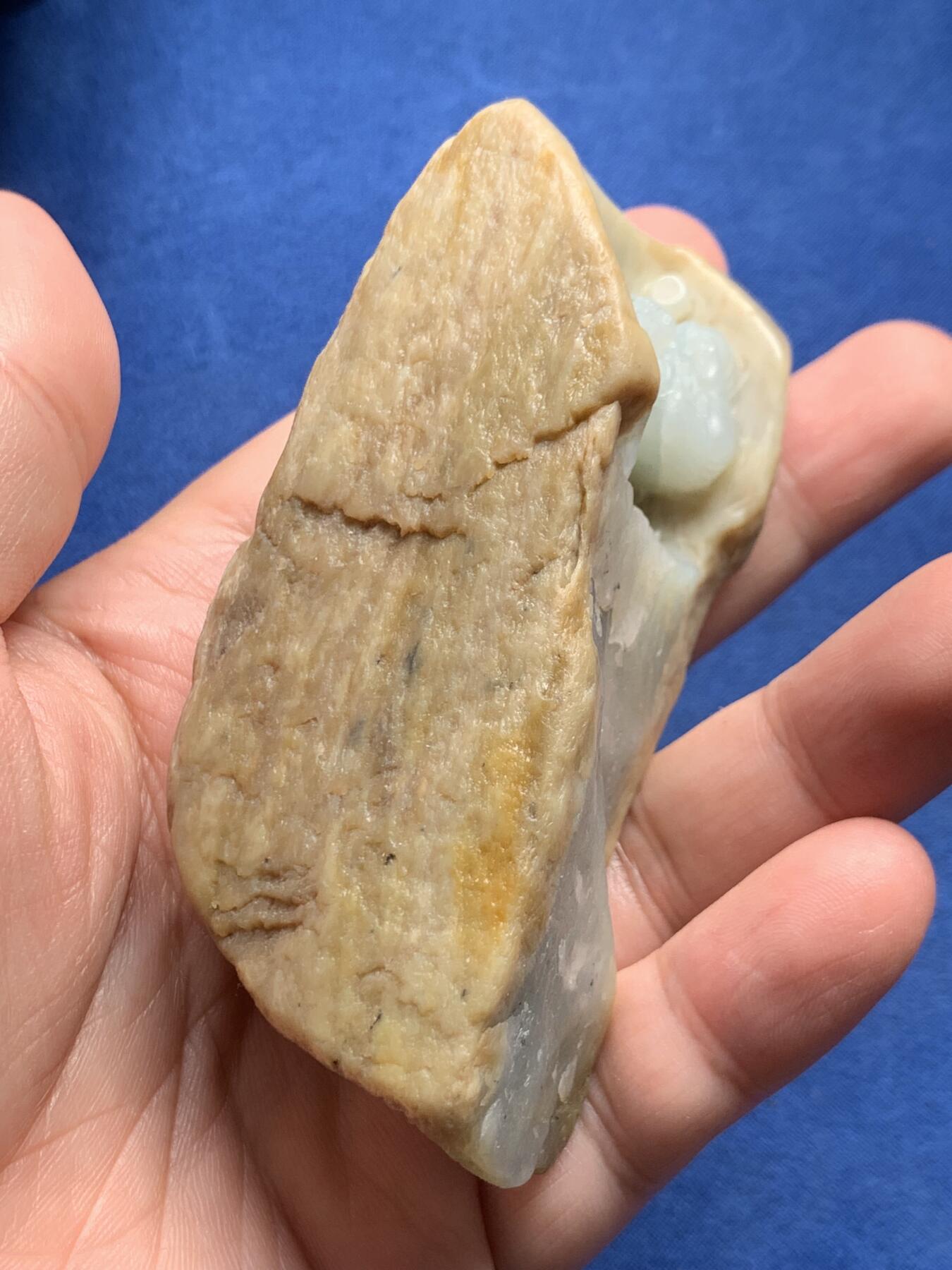 《竞宝斋》第436场 周日，周一2场连拍 （全场包邮） 达摩玉雕，尺寸约93*38MM，重约221.6克，脸部细节也不错，适合摆设观赏