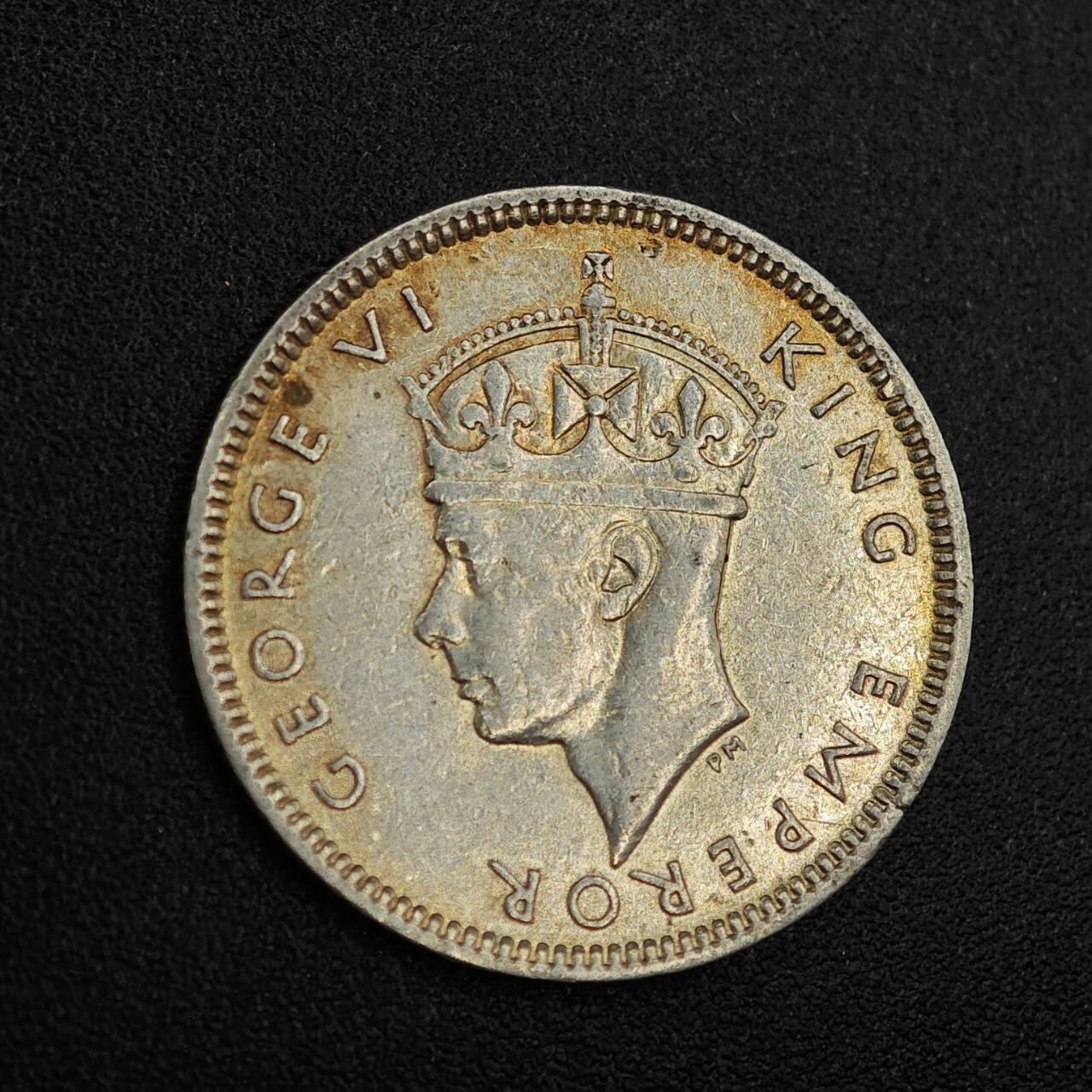 【淘币小摊】实时拍第七百九十三拍   散币场   满百包邮可预留二周 每周一统一发货   斐济1942年乔治六世6便士银币